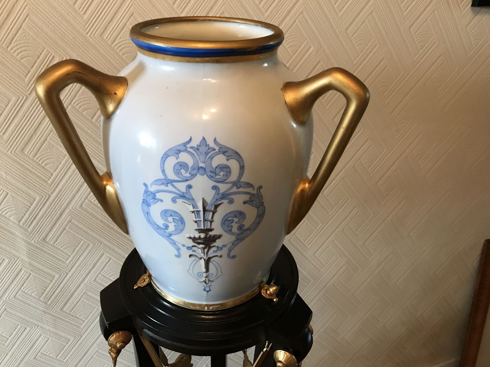 Pair Ebonised And Gilt Metal French Empire Style Athenienne Stands With Porcelain Amphora Vases photo 600.0