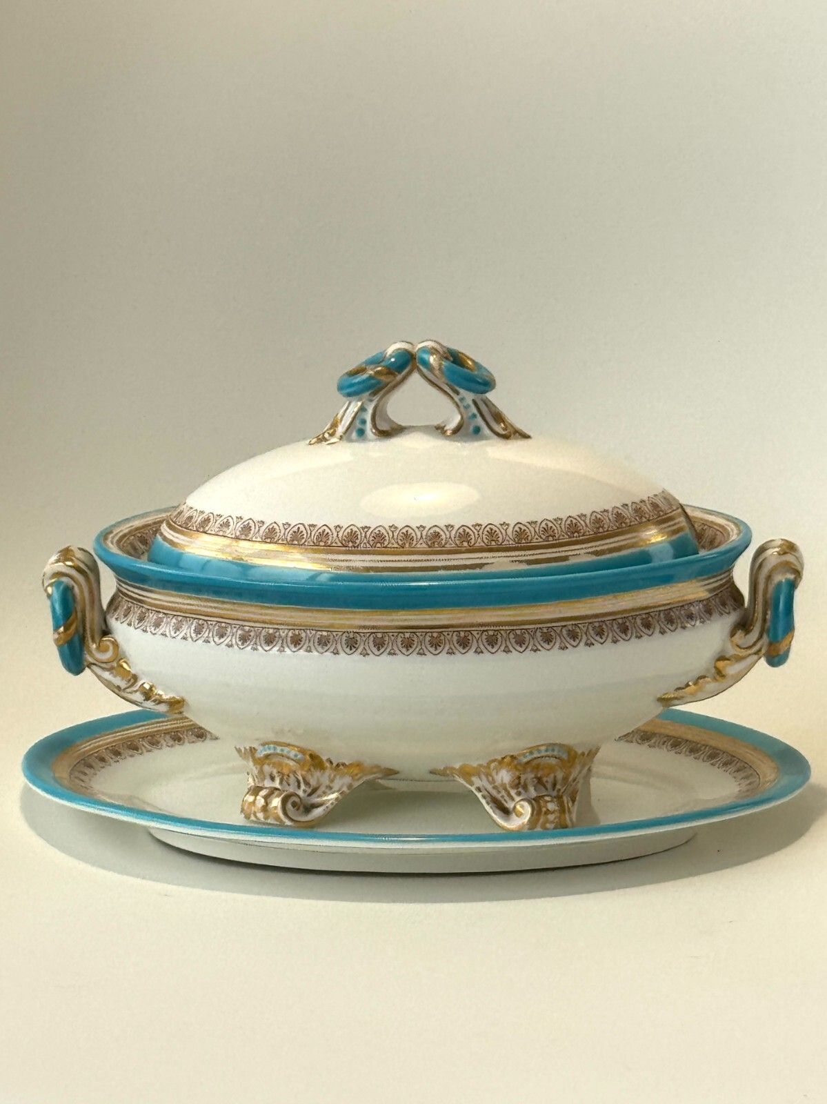 A Pair Of Late 19th Century Porcelain Royal Worcester Tureens 1884 A/F