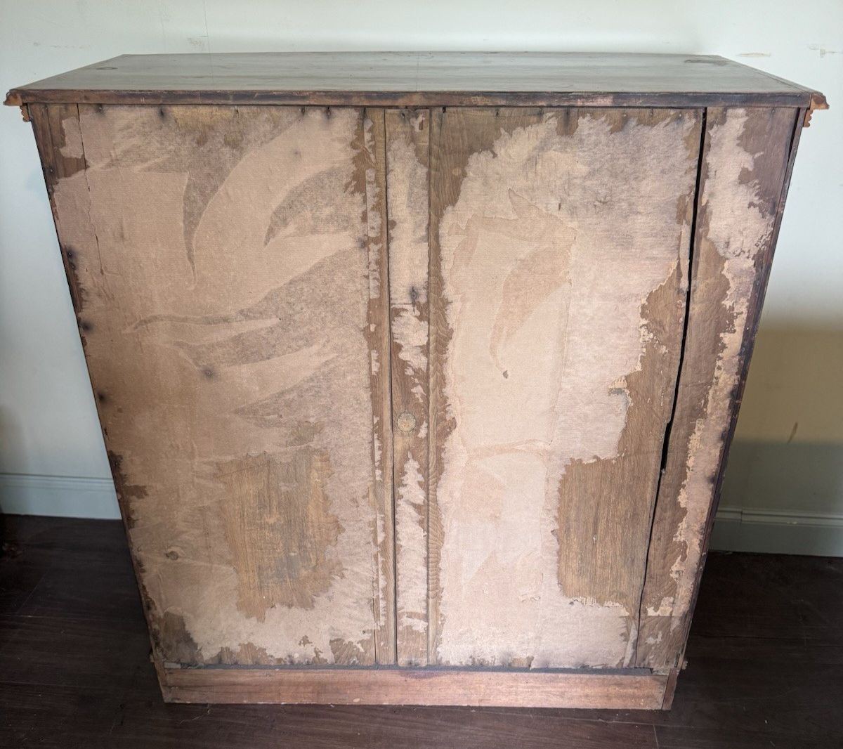 photo for sale 19th Century Mahogany And Inlaid Bow Fronted Chest Of Drawers