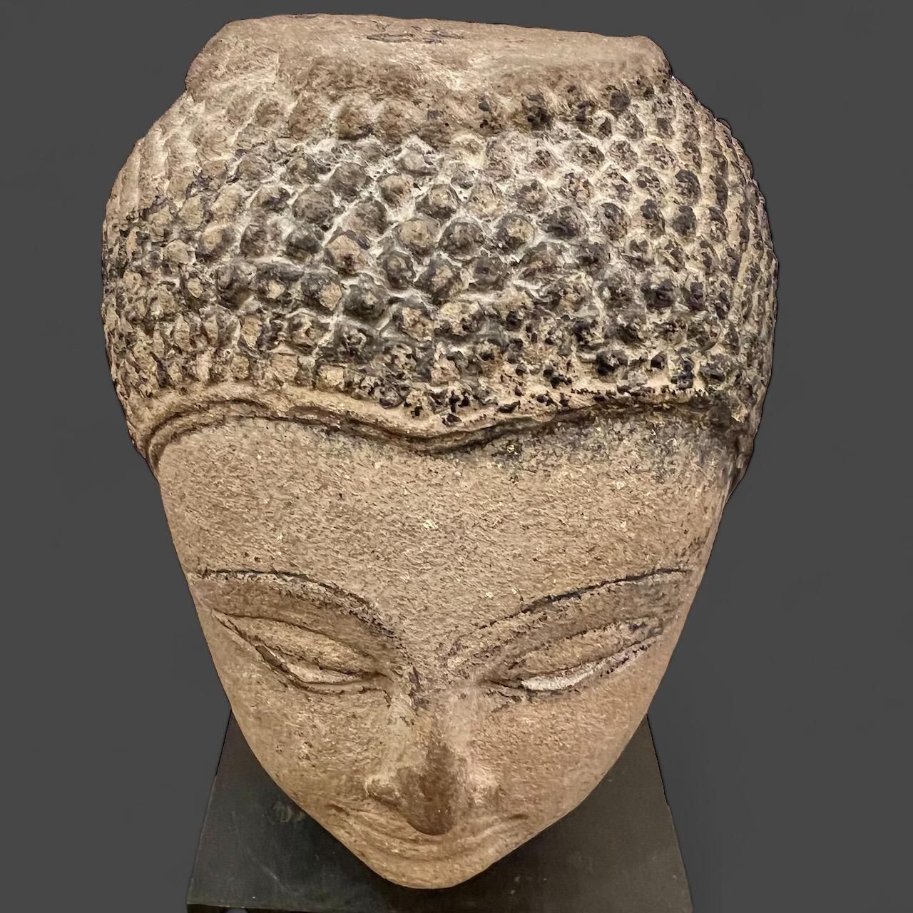 Shakyamuni Buddha Head In Sandstone, Thailand, Ayutthaya, 17th Century photo vinterior