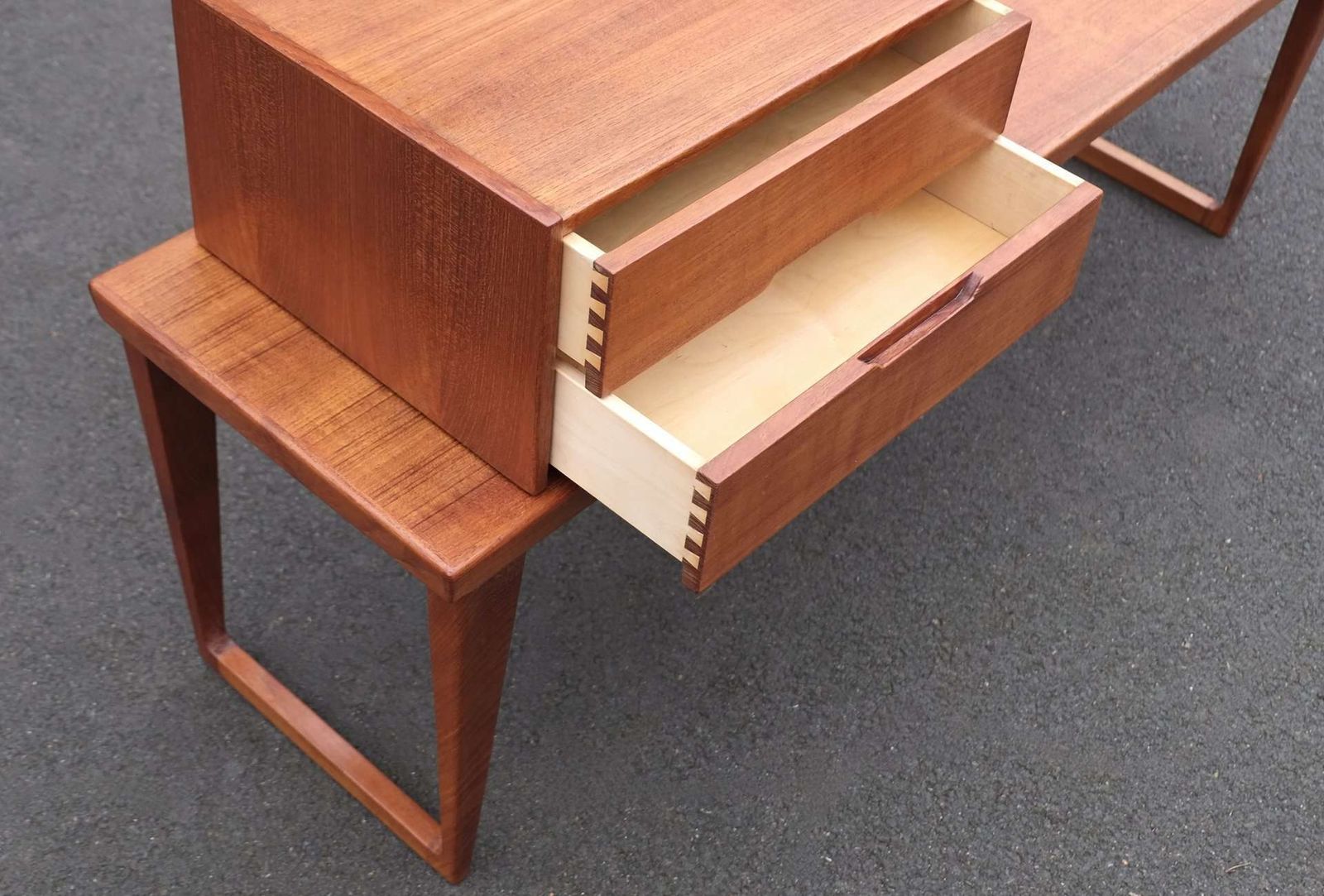 photo furniture Kai Kristiansen Teak Bench And Drawers By Aksel Kjersgaard Denmark 1960's