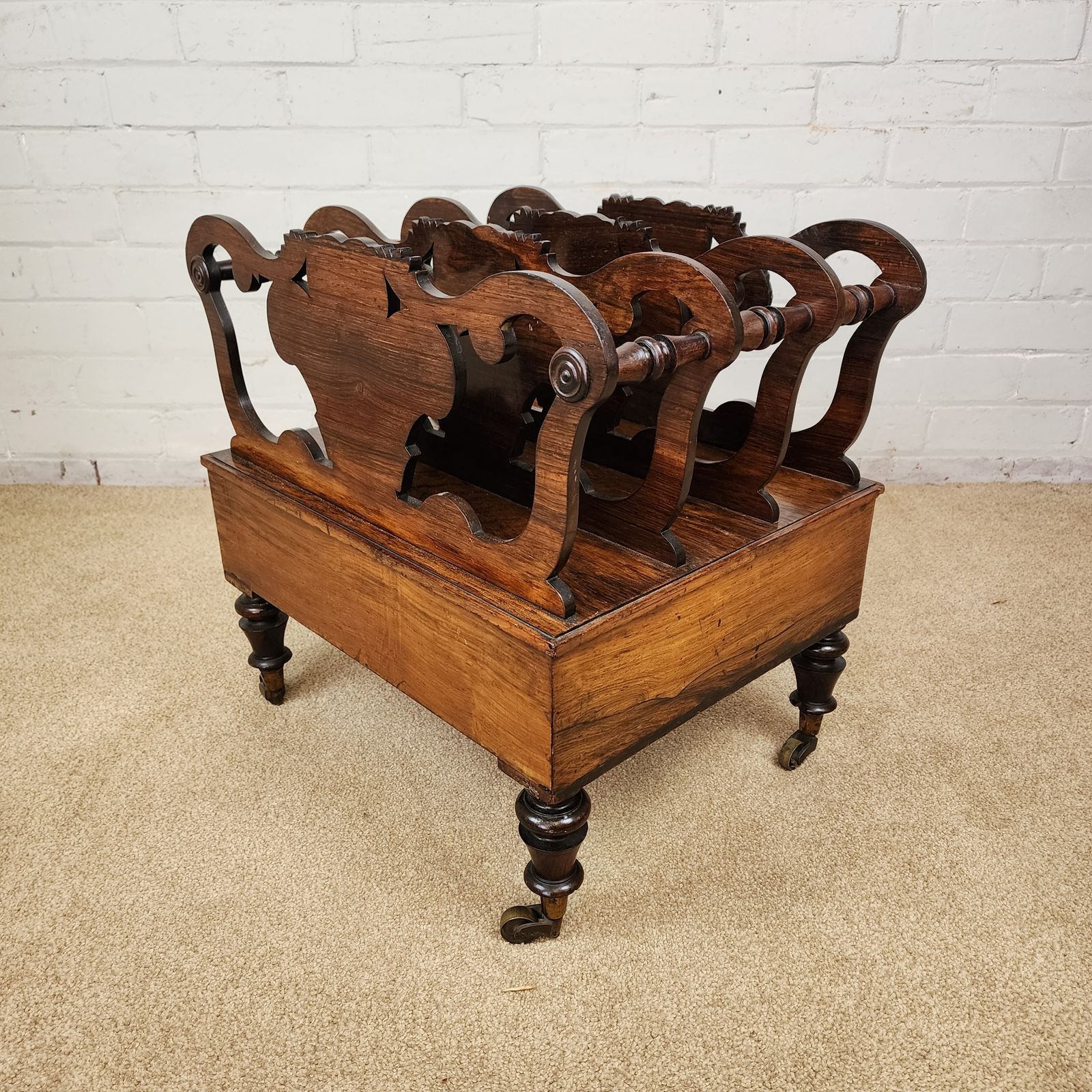 An Early 19th Century Rosewood Canterbury, Carved Prince Of Wales Feathers photo vinterior