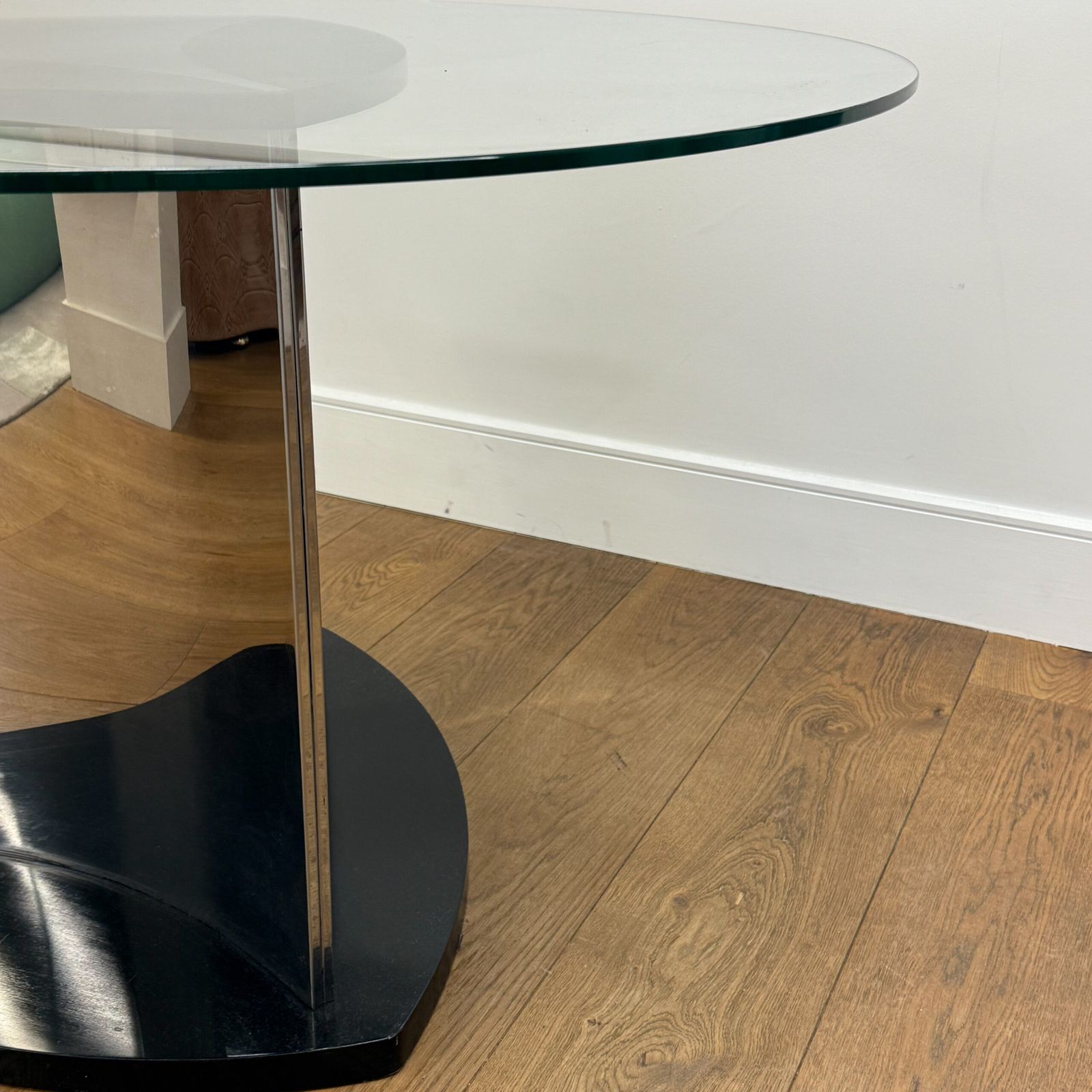 Italian Round Metal Base Table, 1980 photo vinterior