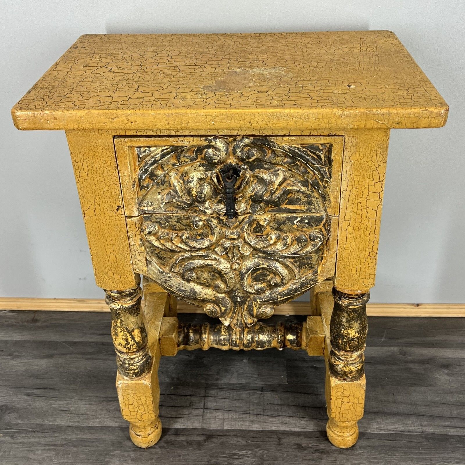 Bedside Table Vintage French Style Side Table Gold Ornate Drawer – Lot 3860 photo vintage