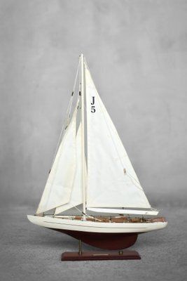 Mid Century Scandinavian Modern Wooden J Class Ranger J5 Yacht Model, 1960s