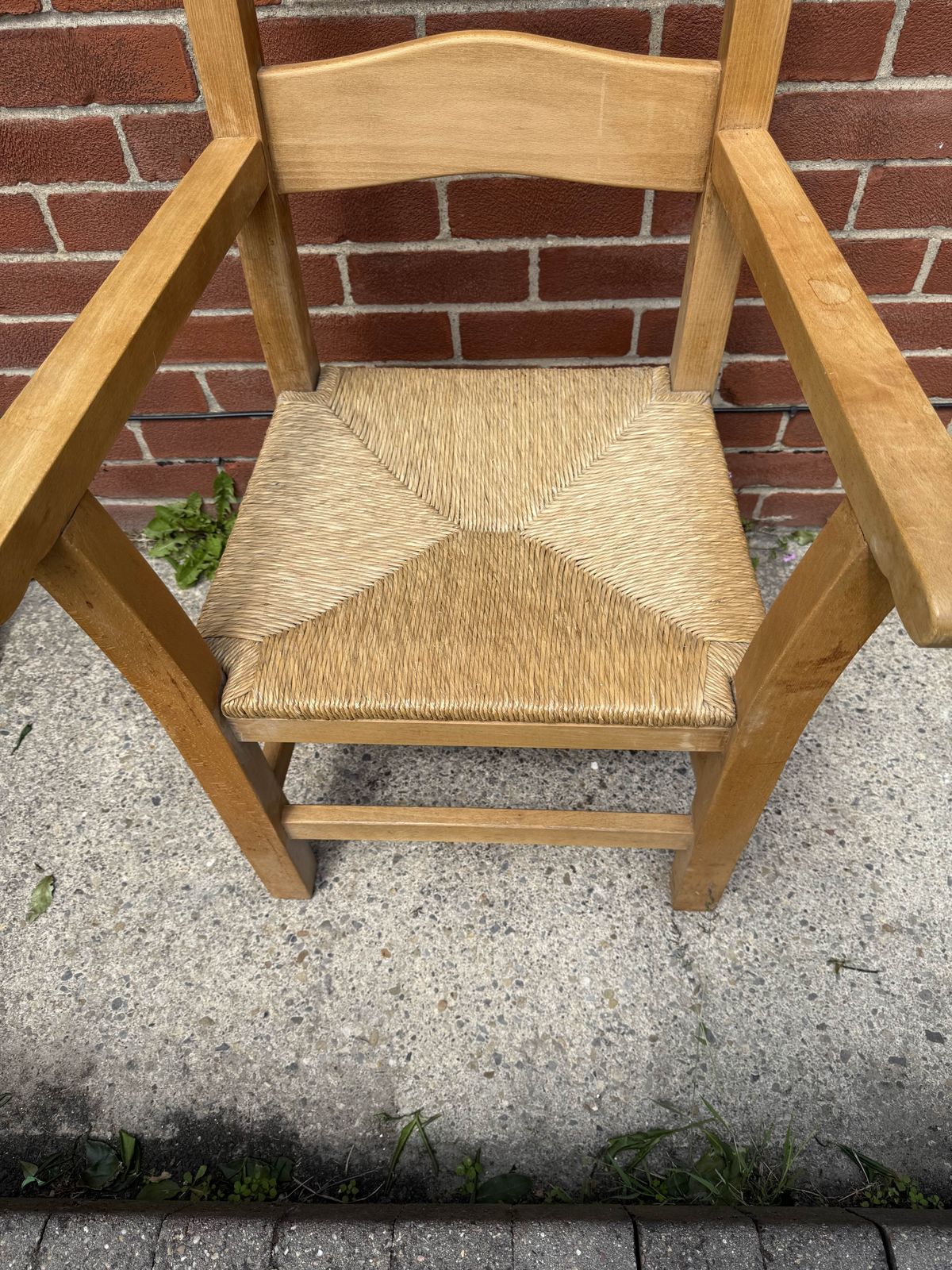 Rush Seat Oak Armchair photo vinterior