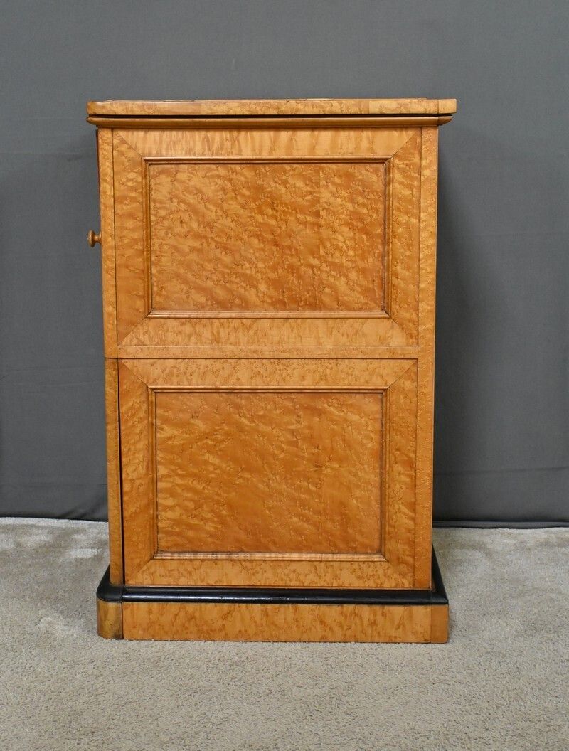 photo buy Mini Bar In Speckled Maple Burl – Late 19th Century