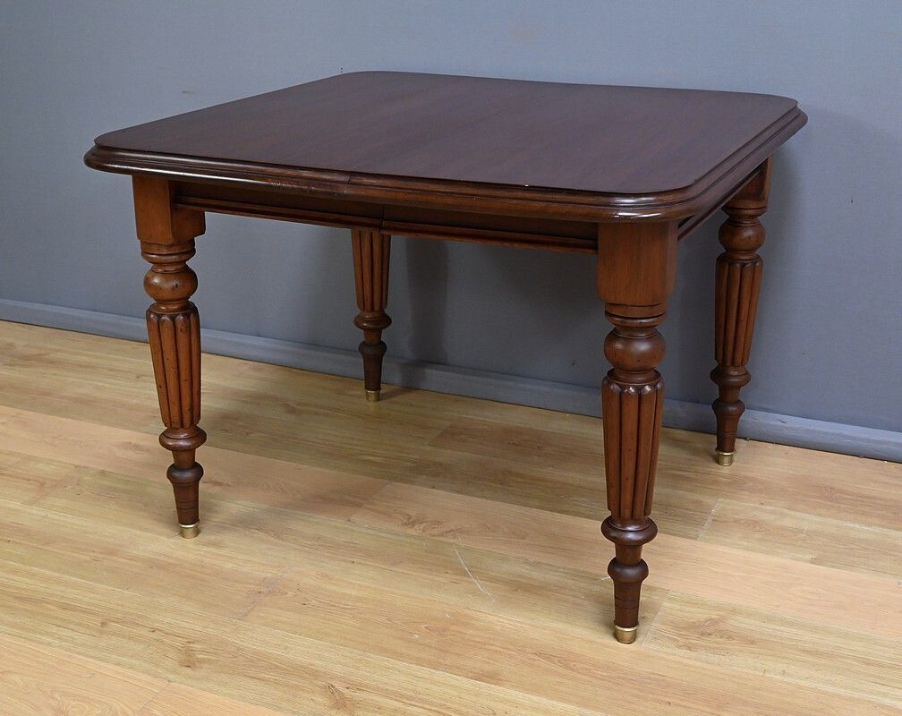 Victorian Mahogany Extending Table, England – Part 2 Of The 19th Century photo 2830.0