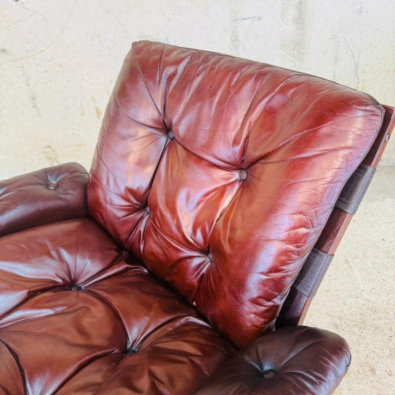 photo buy Pair Of Original 1970s Danish ‘Skyline’ Brown Leather Armchairs By Hove Møbler
