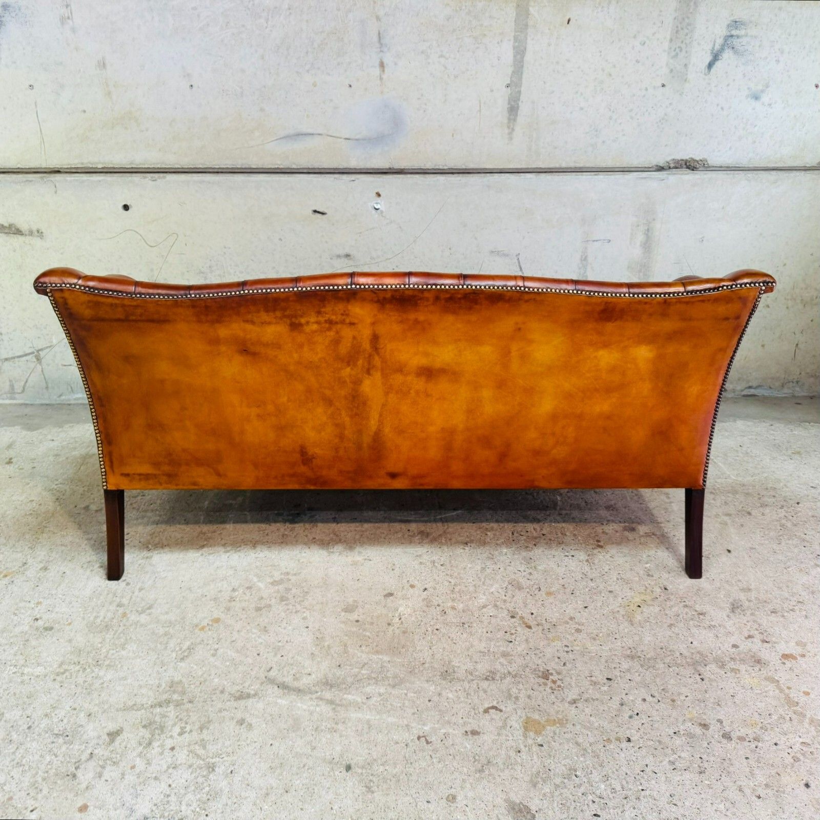 photo vinterior Mid Century English Gainsborough Cognac Leather Chesterfield 3 Seater Sofa #A403