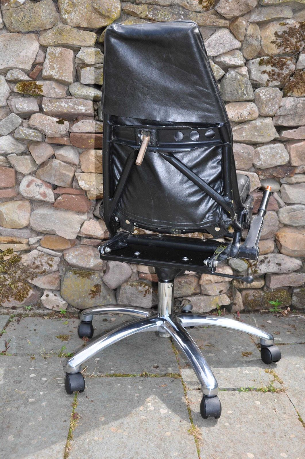 photo furniture Pilot Seat From A 1950 Dove /Heron Passenger Airliner In Black Leather