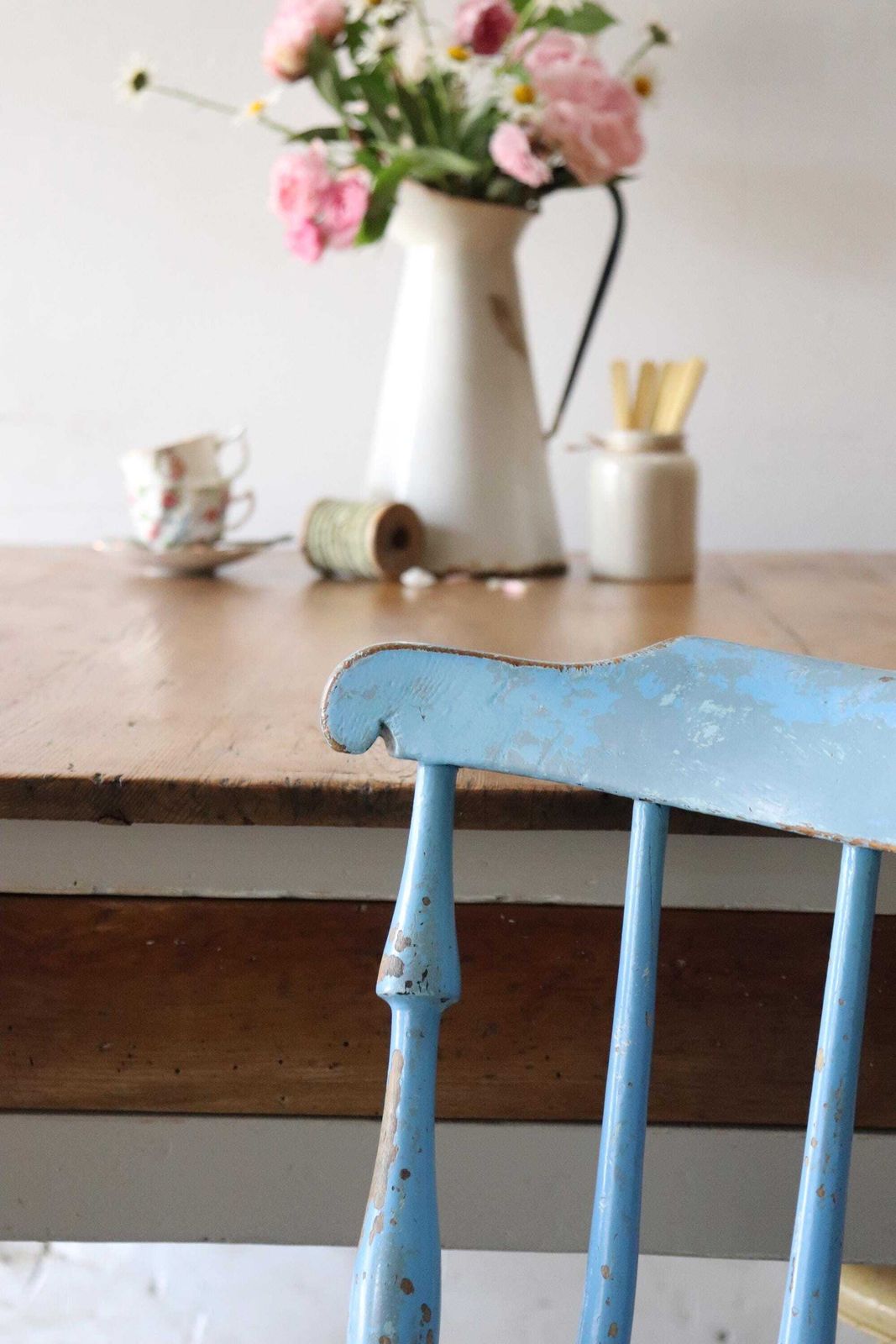 Lovely Spindle Back Victorian Elm Penny Chair With Original Chippy Blue Paint photo 250.0