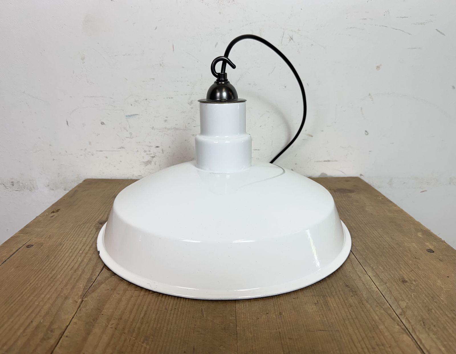 Industrial White Enamel Factory Pendant Lamp, 1960s, 4x photo Lighting
