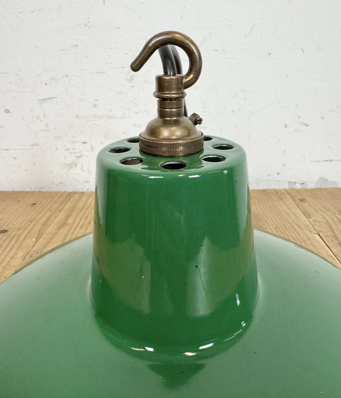photo vinterior Industrial Green Enamel Factory Pendant Lamp , 1960s