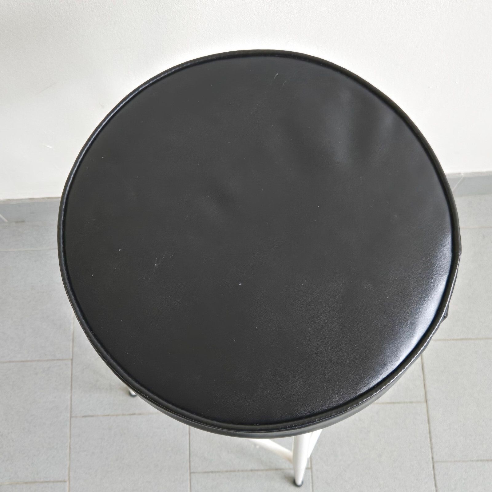 Vintage 1950s Black Skai & White Lacquer Metal Bar Stool 50s Rockabilly photo Furniture
