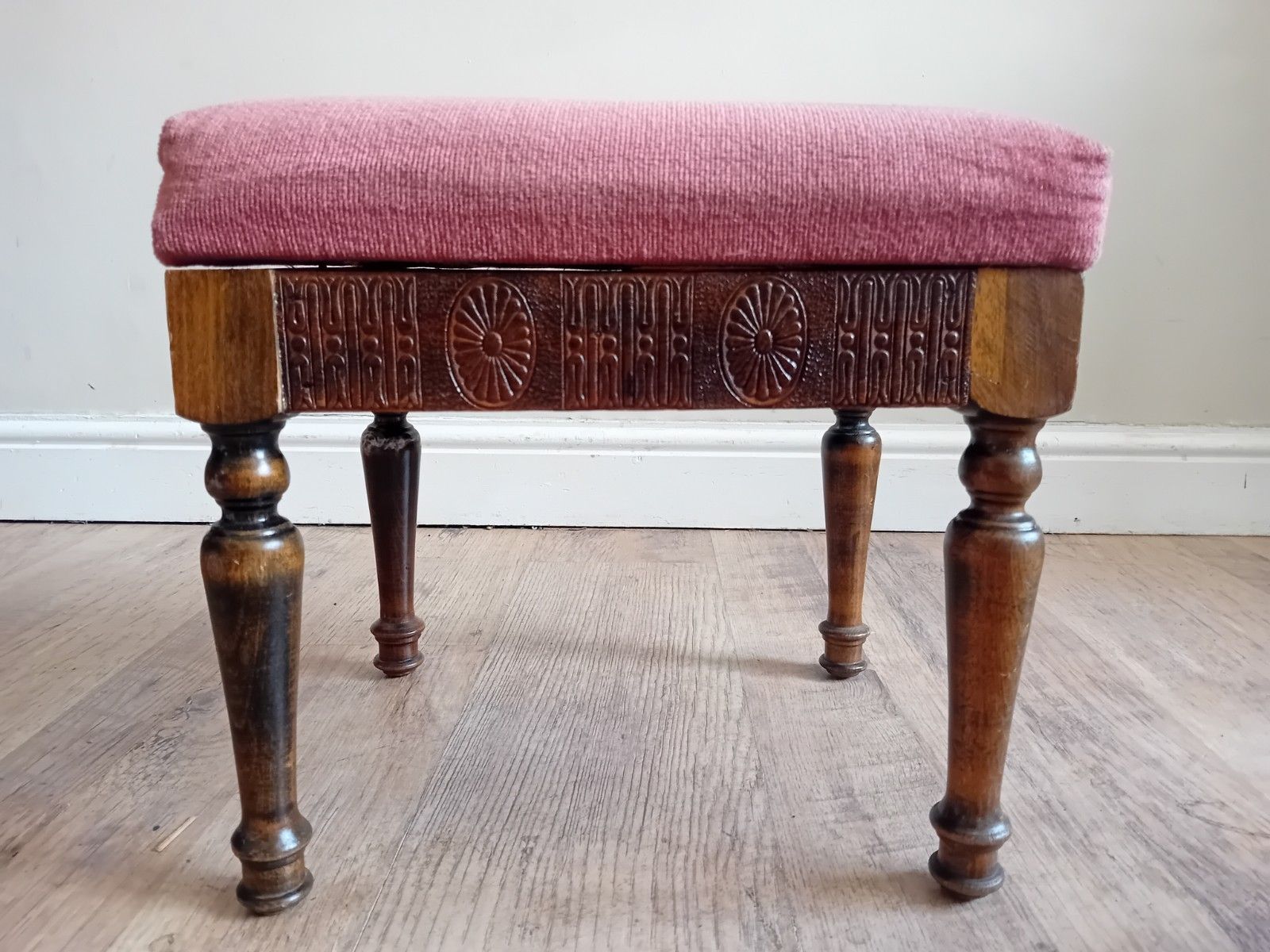 Beautiful Antique Victorian Carved Mahogany Footstool /Stool photo 175.0