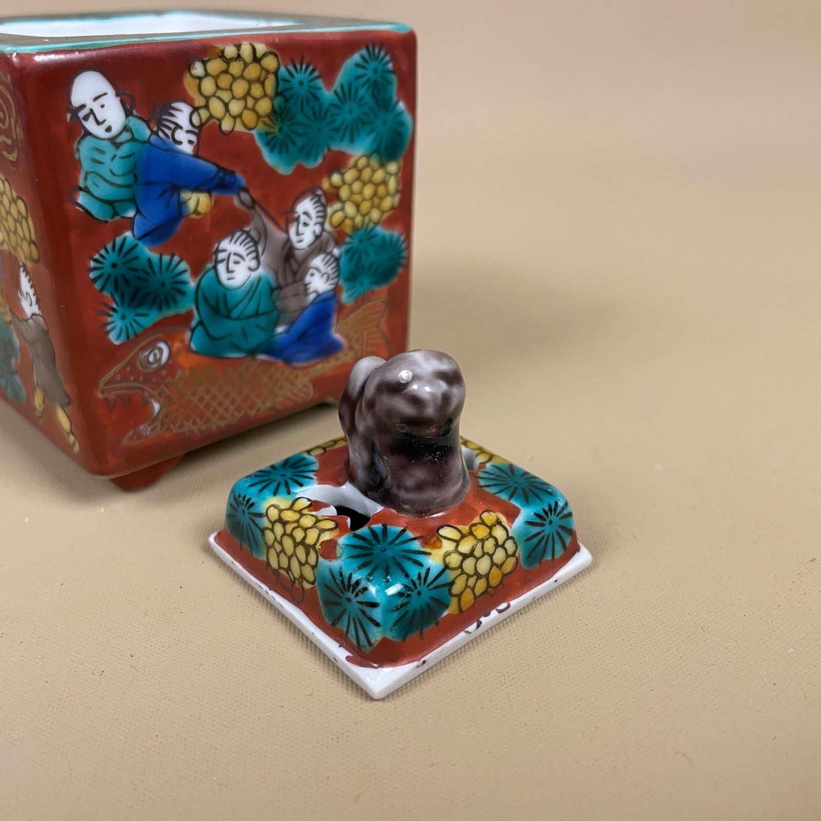 Oriental Japanese Ceramic Kutani Mumi Hand Painted Red Green Incense Burner Mini Figurine Vintage Old With Lid Very Small Decorative Tea Pot photo buy