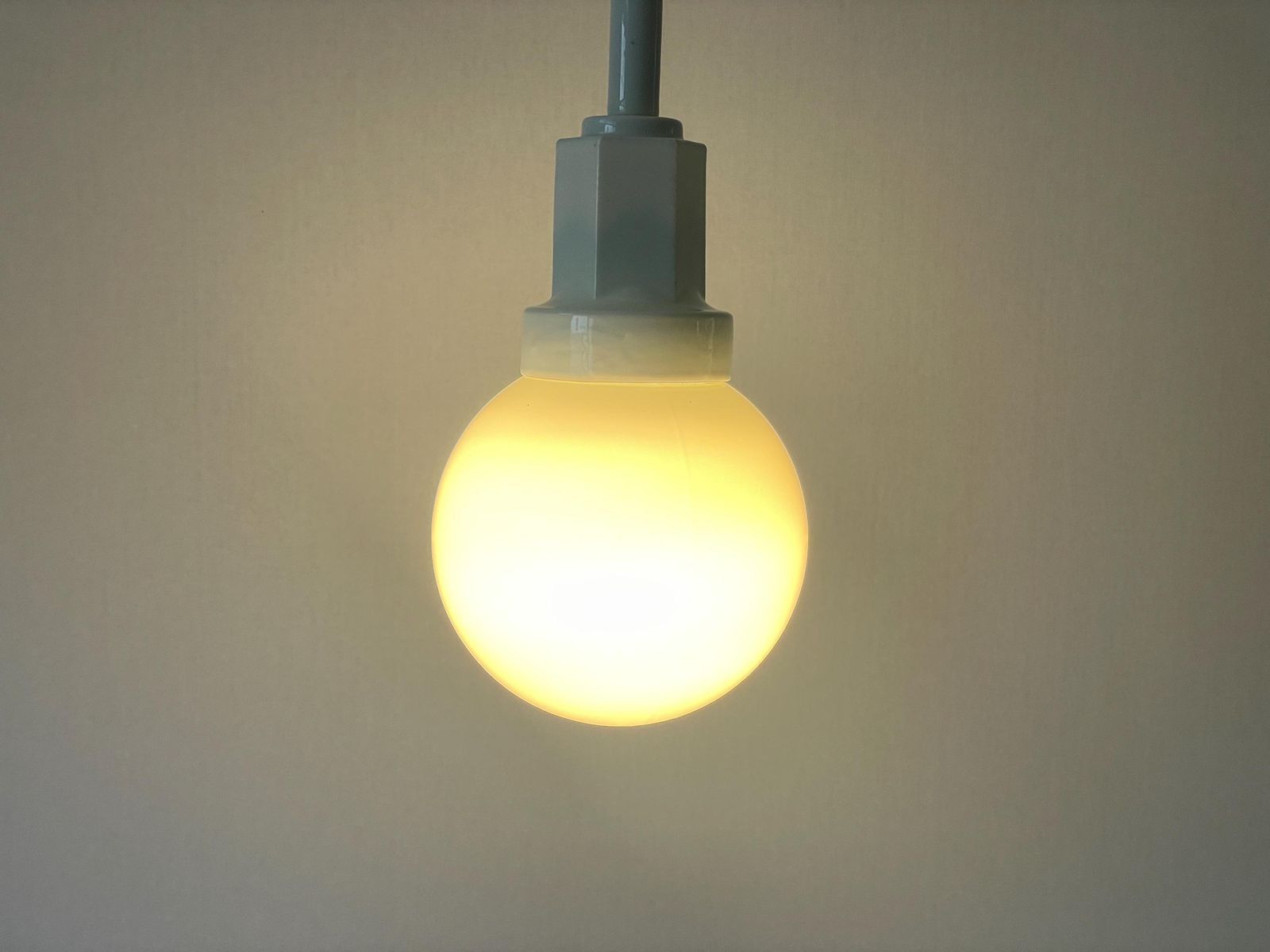 Art Deco Glass Ball And White Ceramic Body Pendant Lamp, 1960s, Italy photo 1218.0