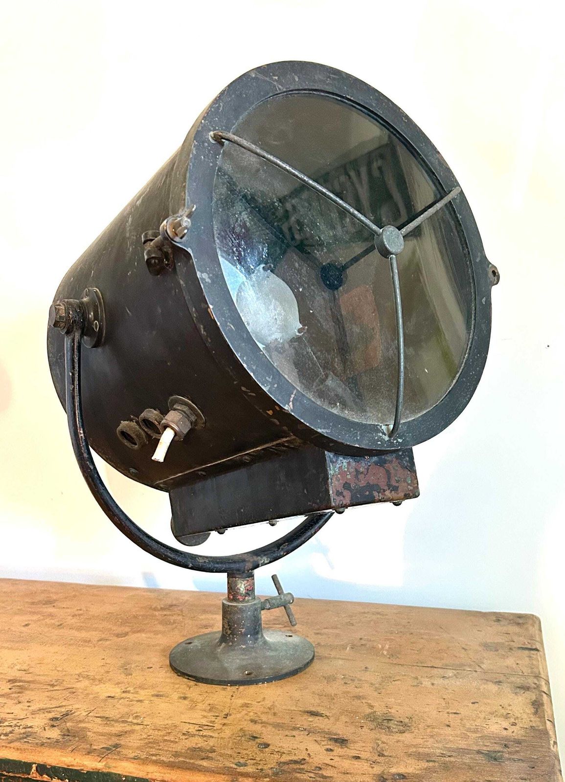 Antique Wwii Carlisle And Finch Cooper Searchlight Industrial Light Retro Antique Lamp Lighting Spotlight Metal Desk Office Vintage Marine