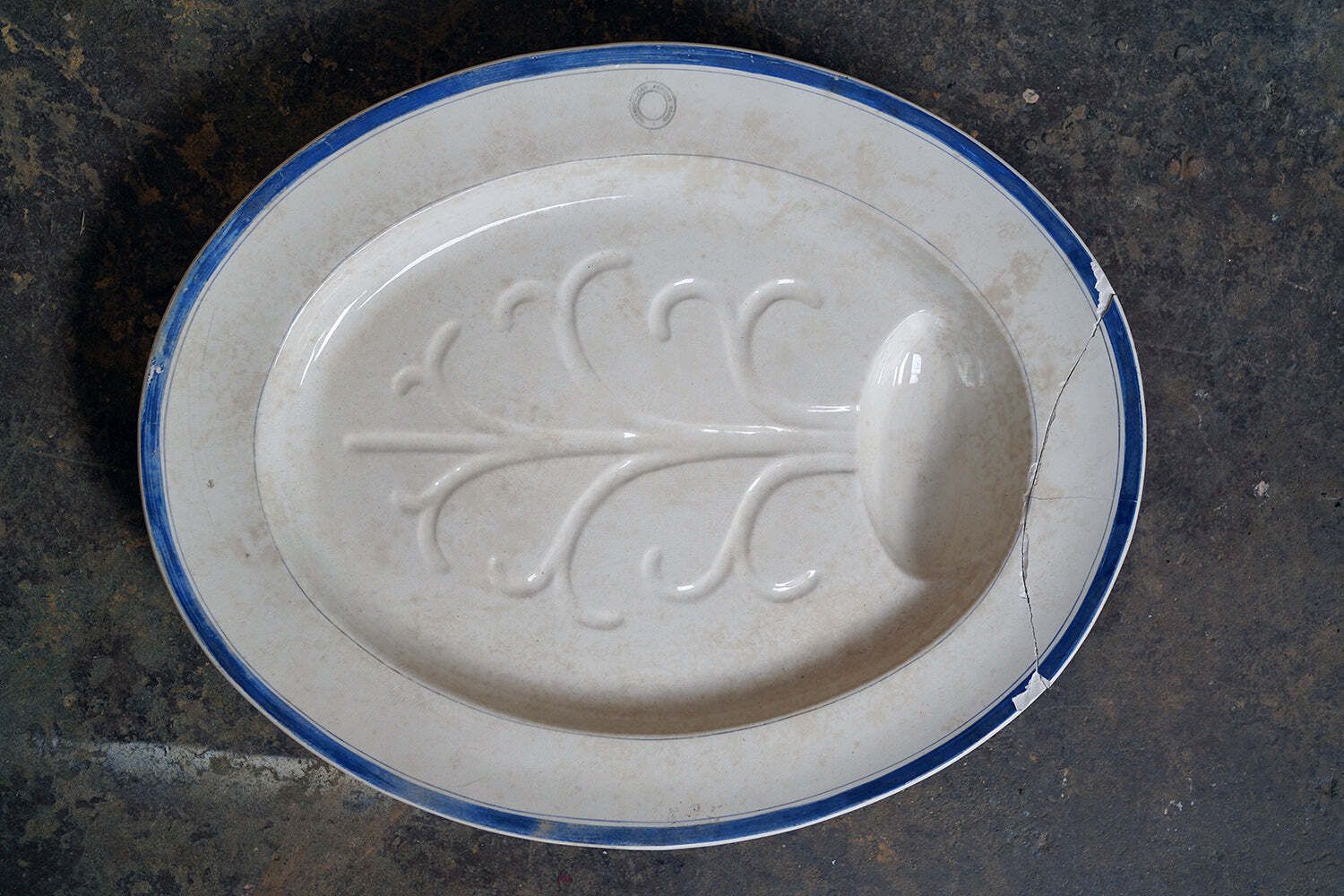 photo vinterior A Rare & Large Victorian Meat Platter; The Metropolitan Asylum Board; By Edge Malkin & Co C.1880