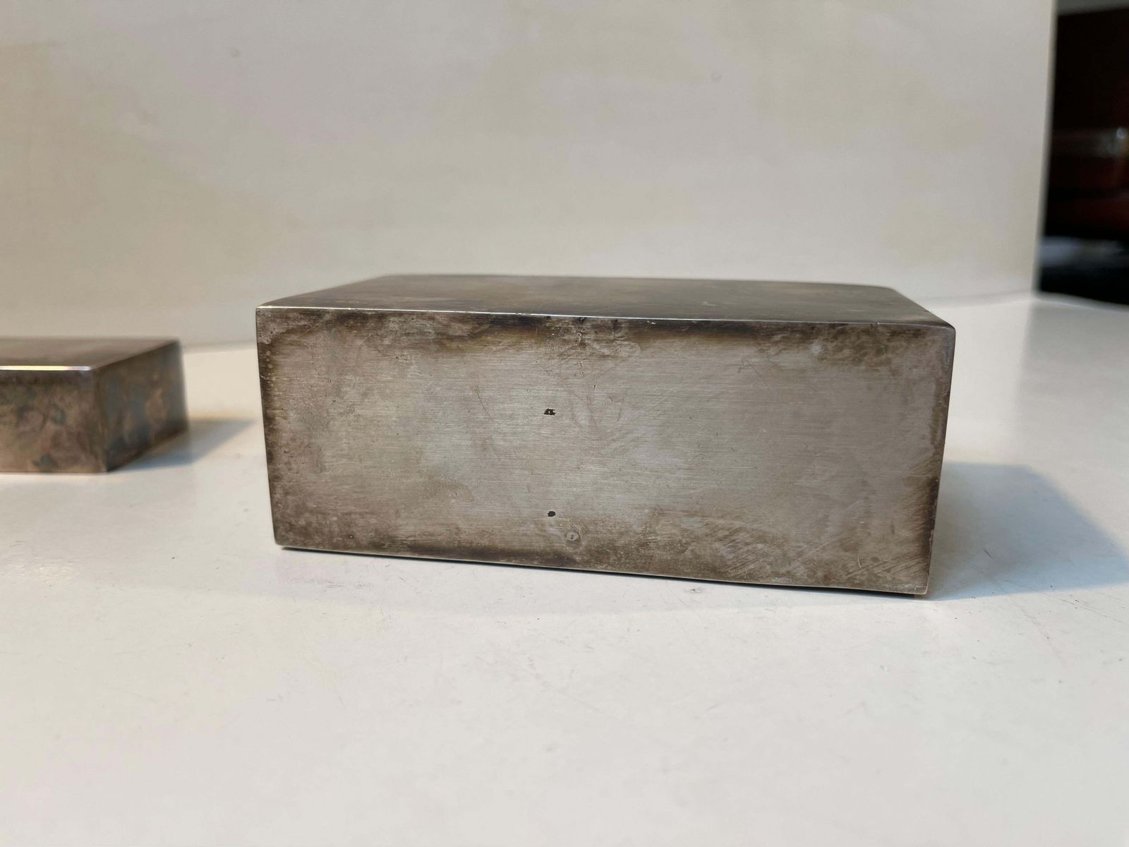 Bauhaus Era Cigarette Container In White Metal, 1930s photo vinterior