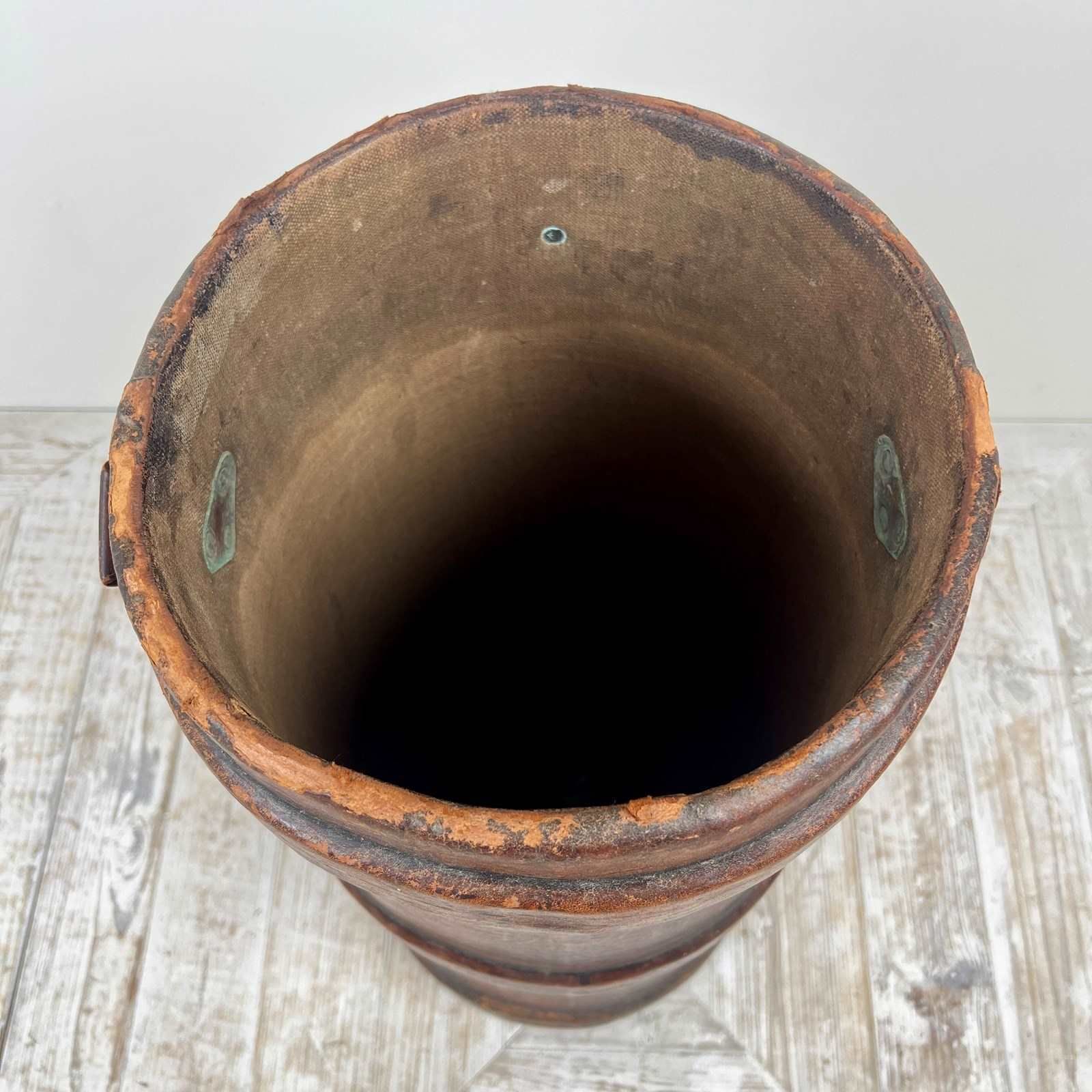 A Large First World War Leather Shell Carrier Stick Stand photo buy