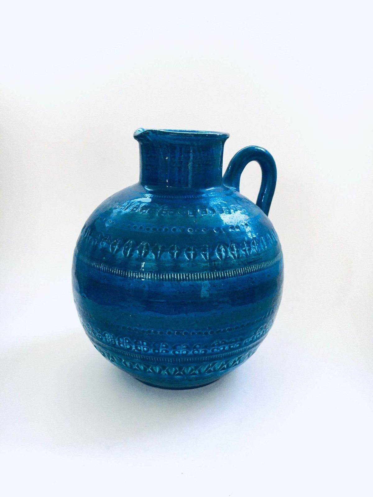 photo vintage Vintage Art Ceramics Rimini Blue Ball Decanter Vase By Aldo Londi For Bitossi, Italy 1960's