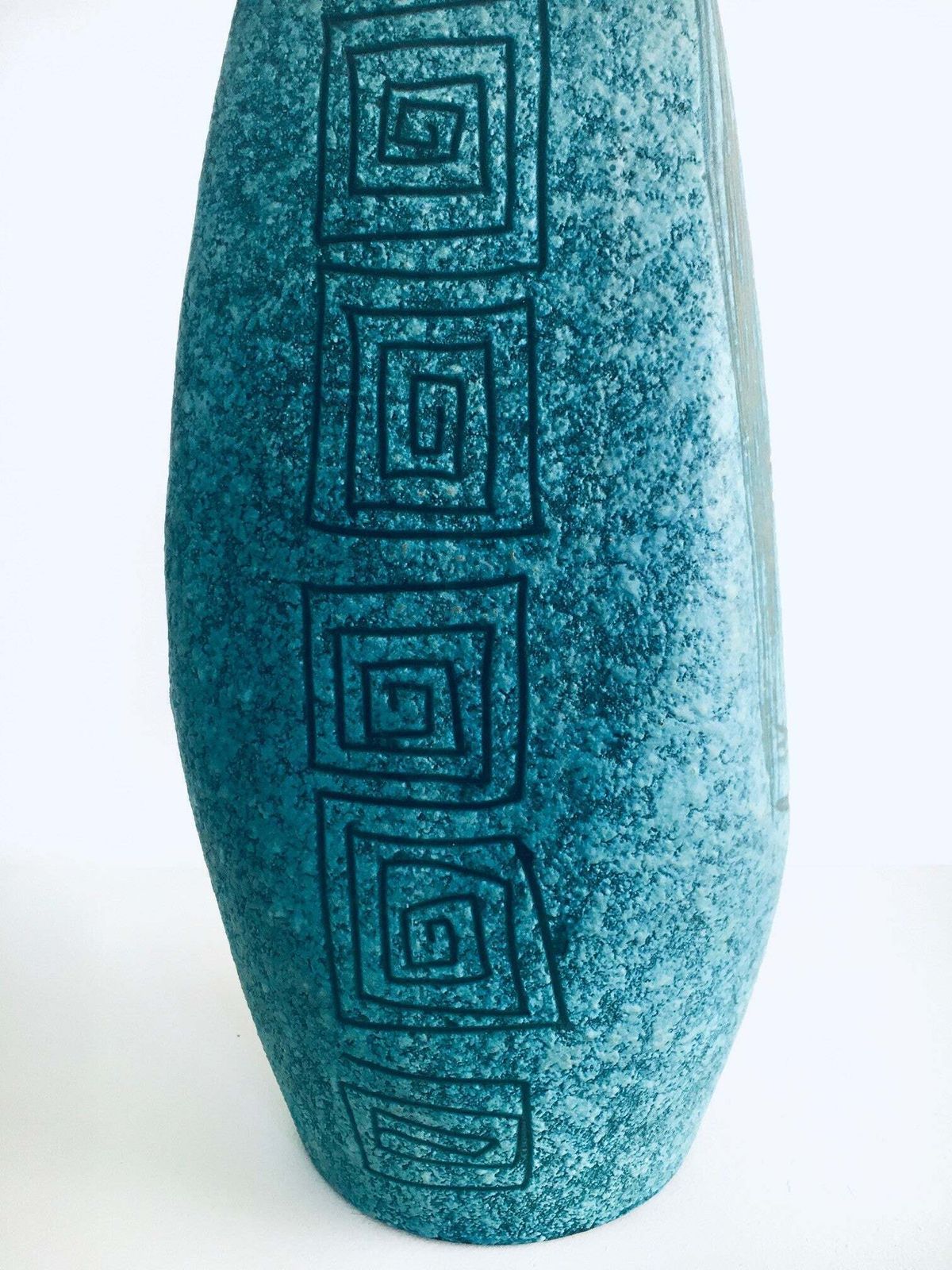 photo vinterior Zeldzame Keramische Sgraffito Tafellamp Van Alvino Bagni Voor Raymor, Italië, Ca. Jaren 1960