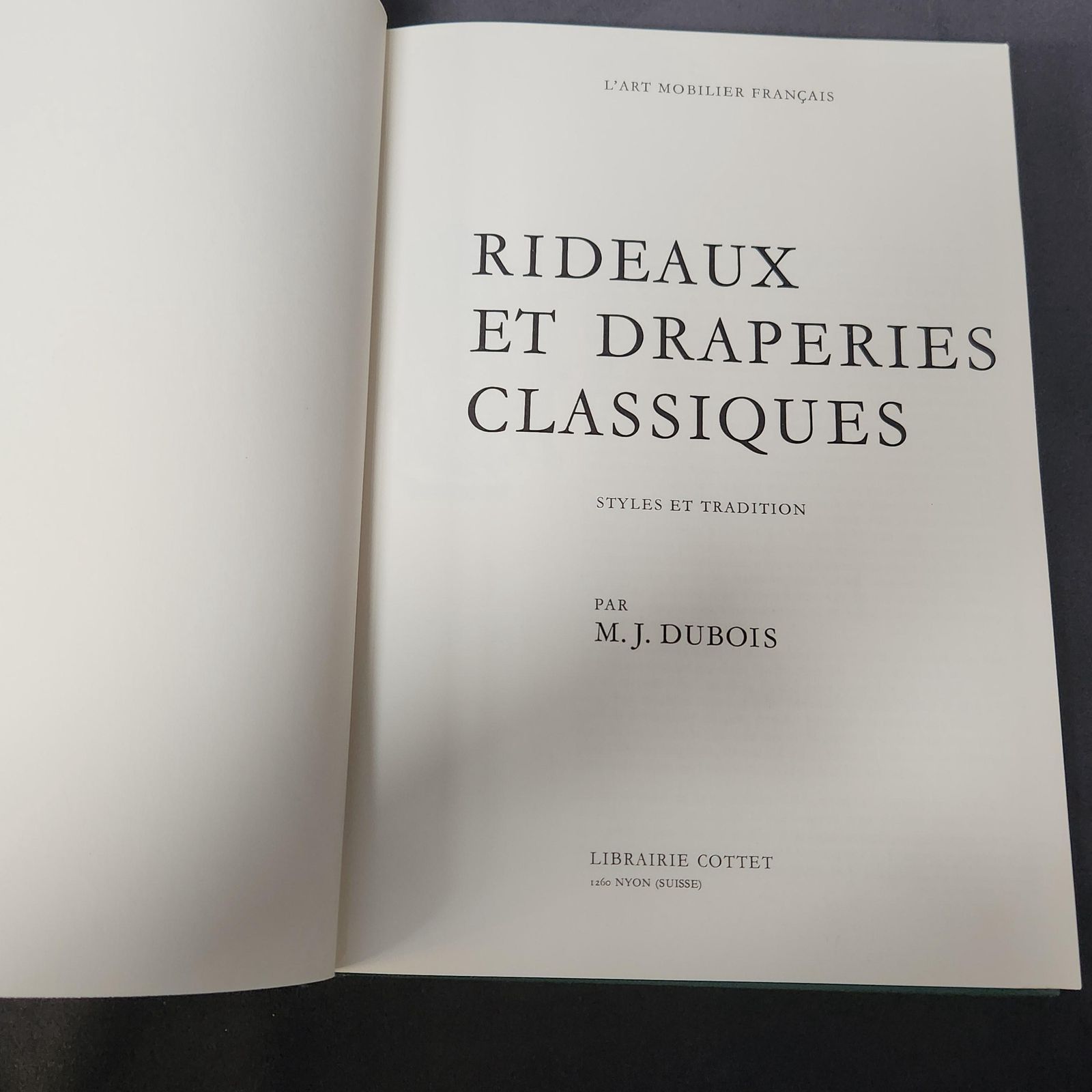 Rideux Et Draperies Classiques   Styles Et Tradition Par M. J. Dubois photo furniture