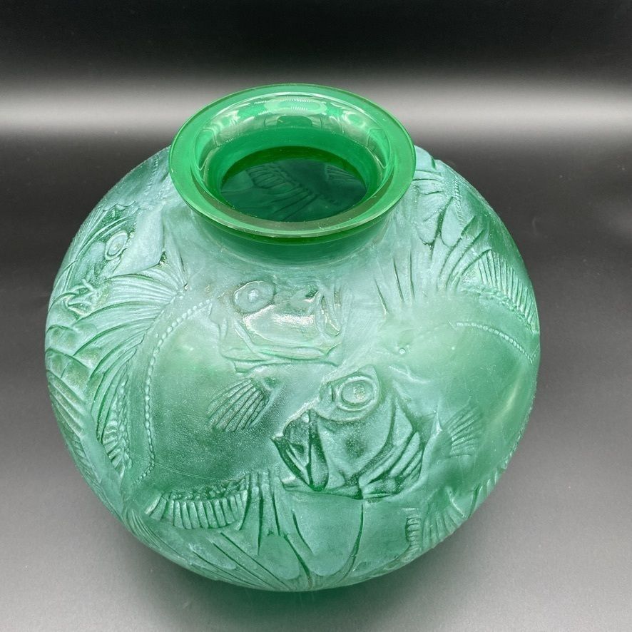A Green Poisson Vase By R.Lalique photo for sale