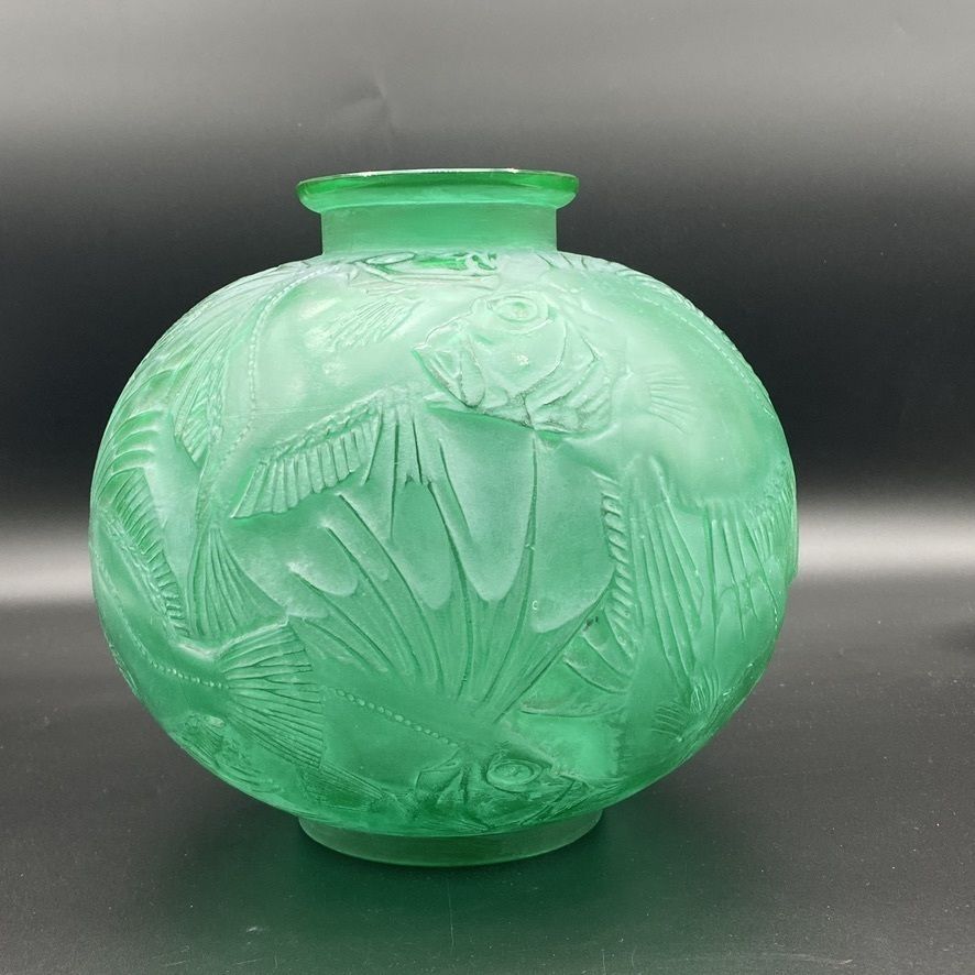 A Green Poisson Vase By R.Lalique photo 18000.0