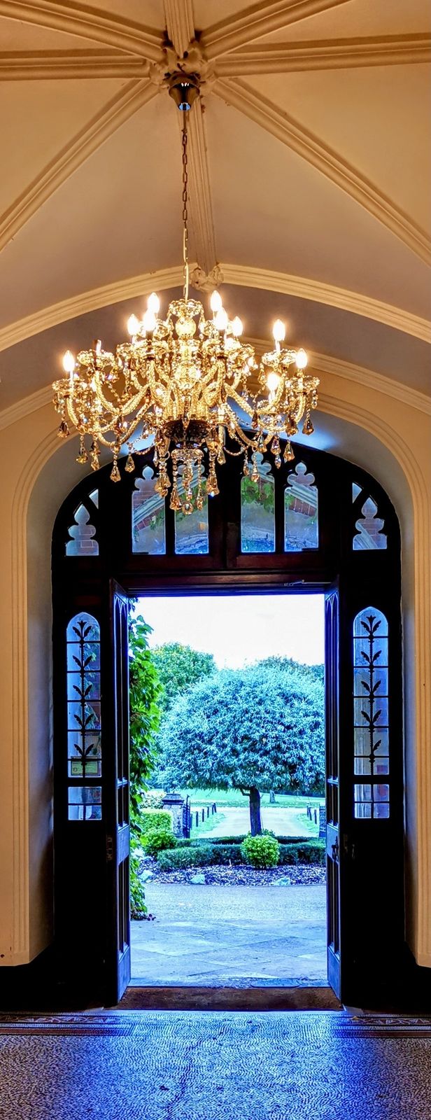 Antique Style Crystal Glass Chandelier
