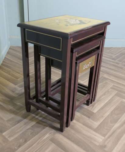 Nest Of 3 Lacquered Painted Chinoiserie Tables photo vinterior