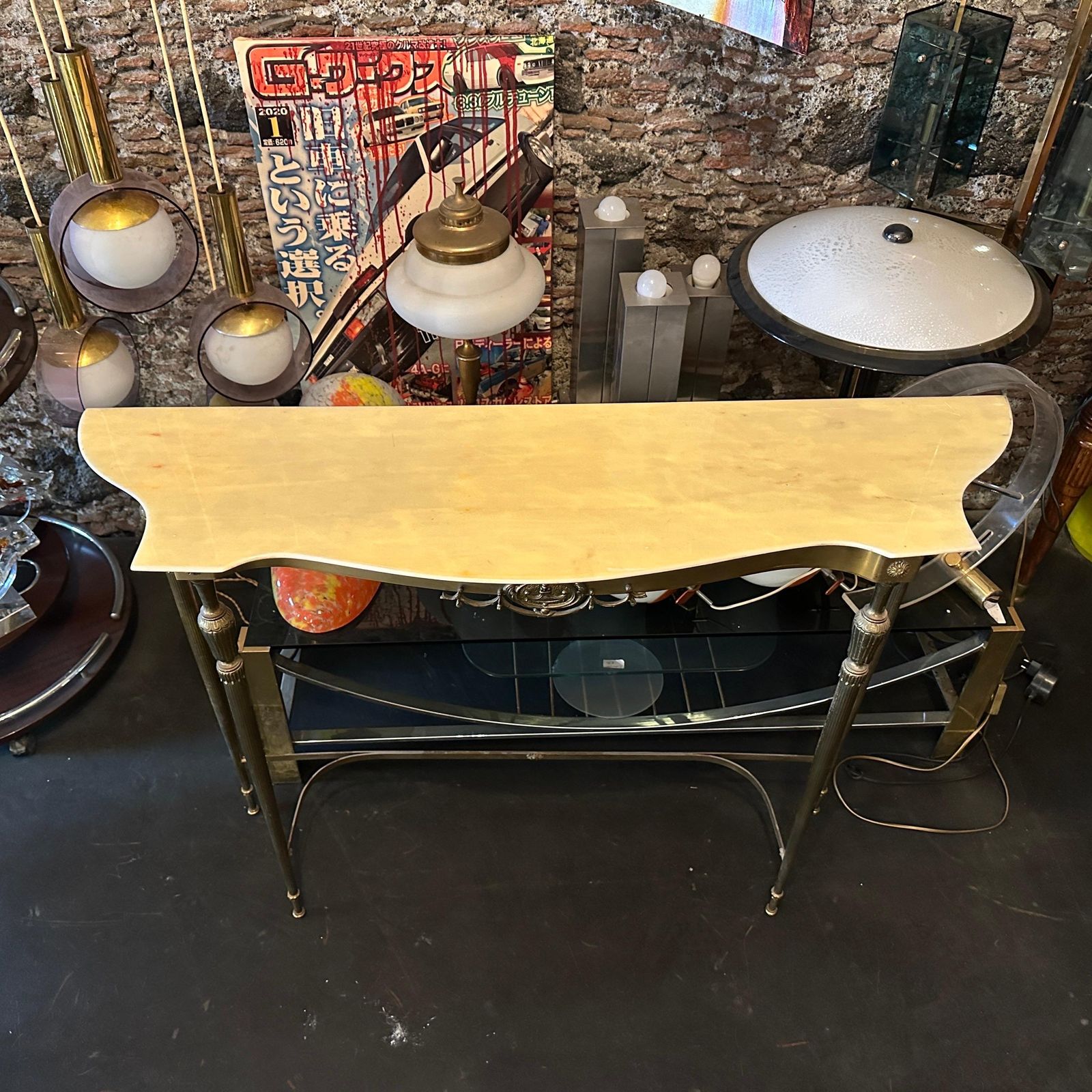 photo vinterior 1950s Mid Century Modern Brass And Marble Italian Console Table