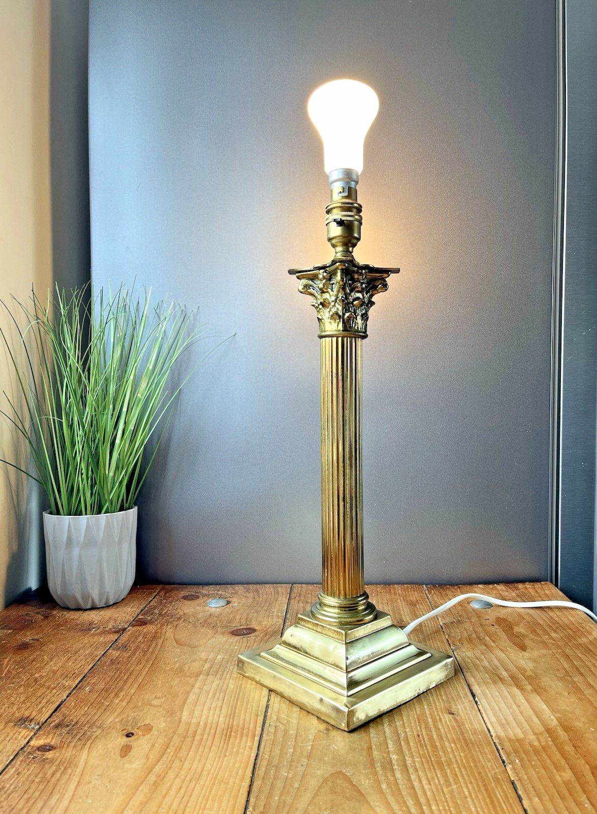 Large Antique Art Deco Corinthian Column Table Lamp Acanthus Leaf Country House photo furniture