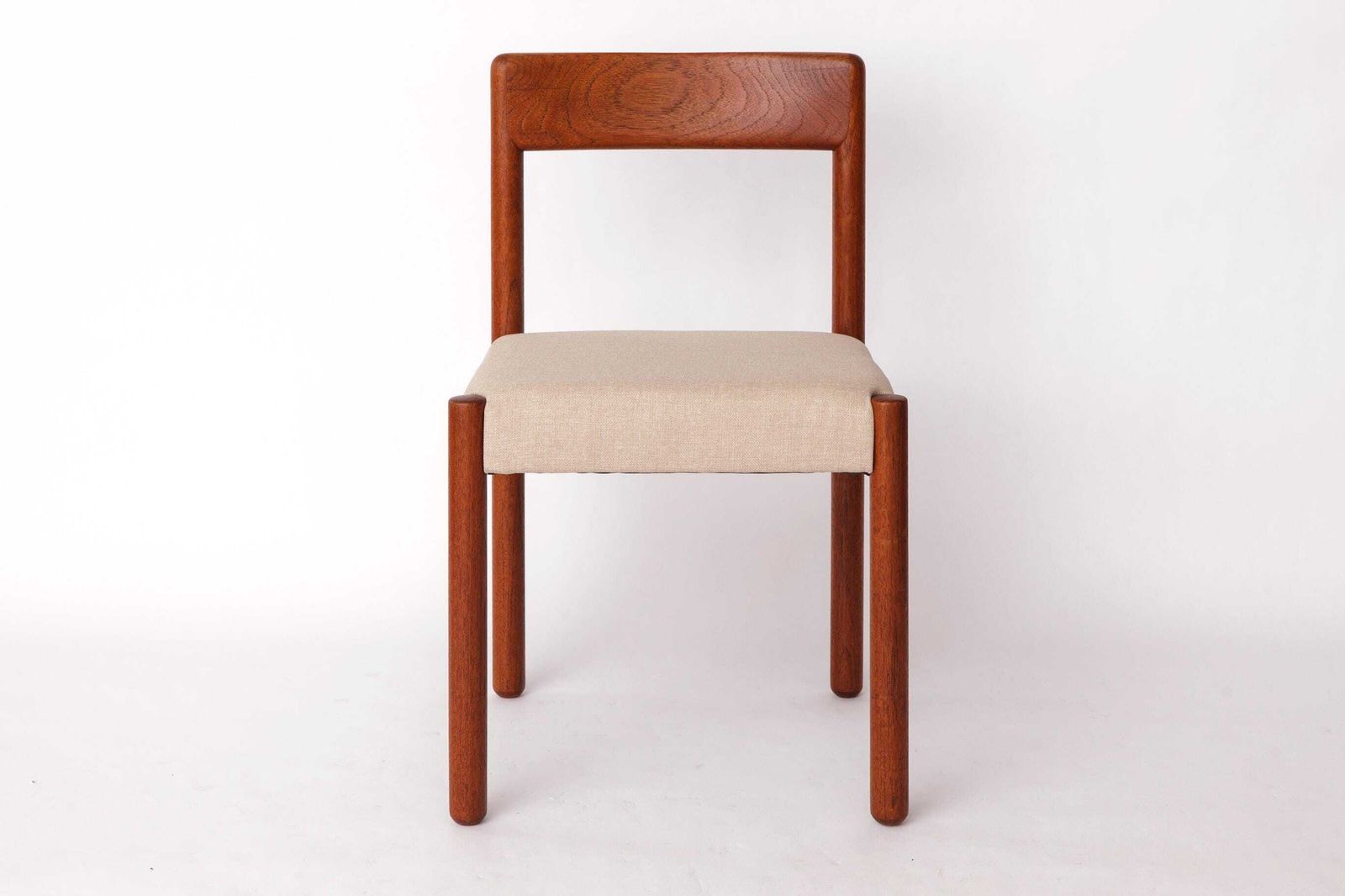 1 Of 4 Mid Century Oak Dining Chair – 1960s Vintage, Light Gray Upholstery