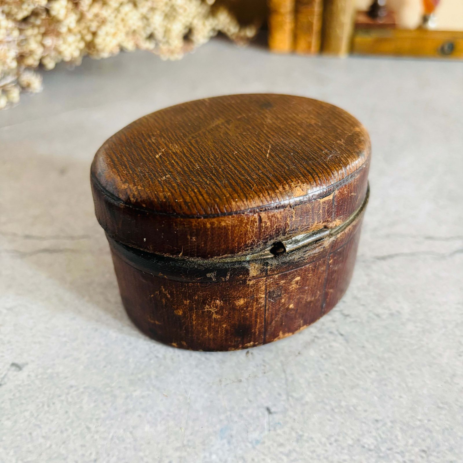 Home Decor Large Victorian Oval Leather Covered Traveling Inkwell photo