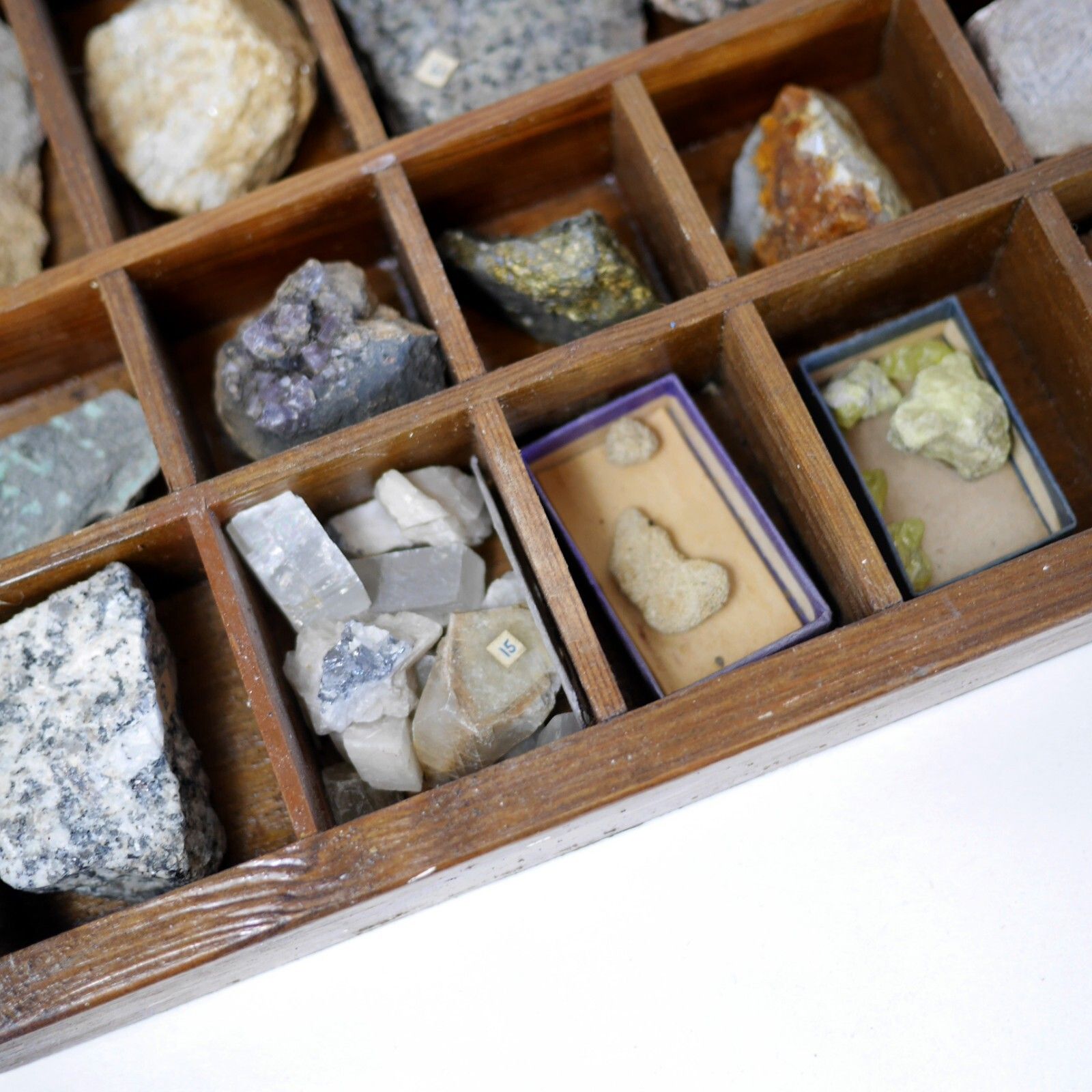 Vintage Collection Rocks Geodes Minerals Stones Crystals Wood Tray #102915 photo buy
