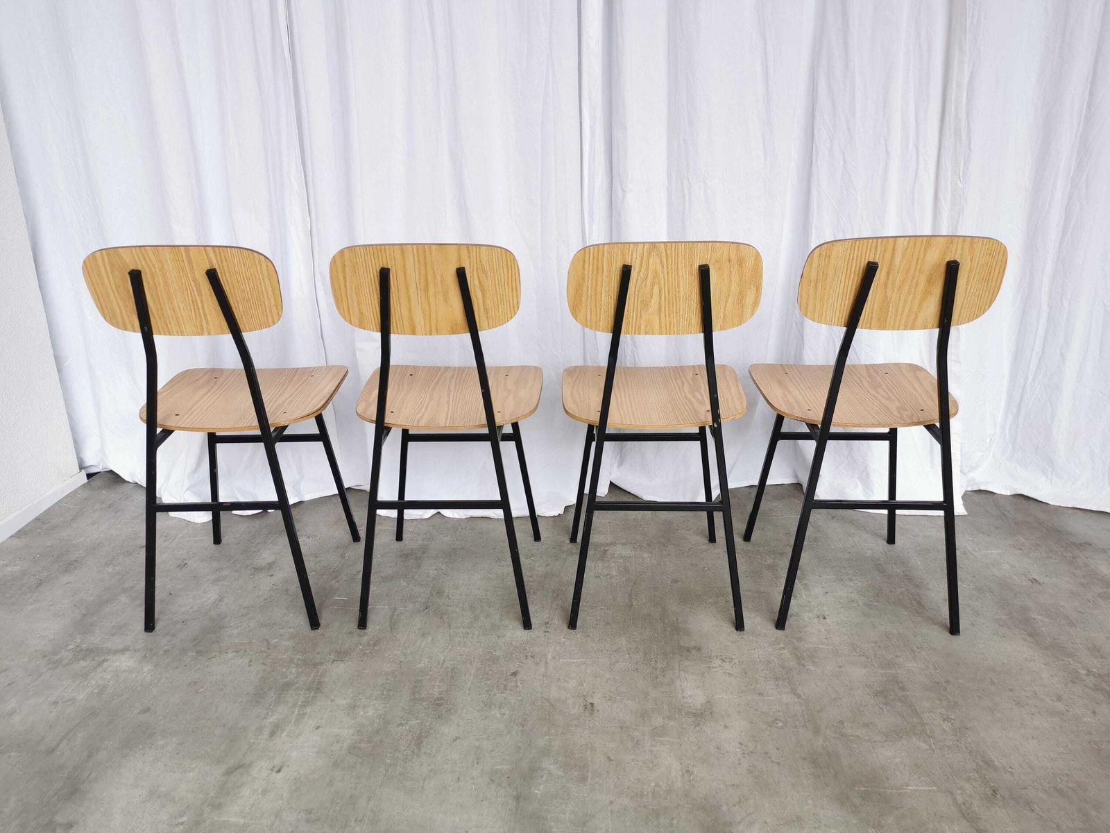 Set Of 4 Vintage School Chairs / Retro Light Brown Wooden Dining Chair / Metal Base / Stol Kamnik Yugoslavia 1970s / Mid Century Dine Bistro photo buy