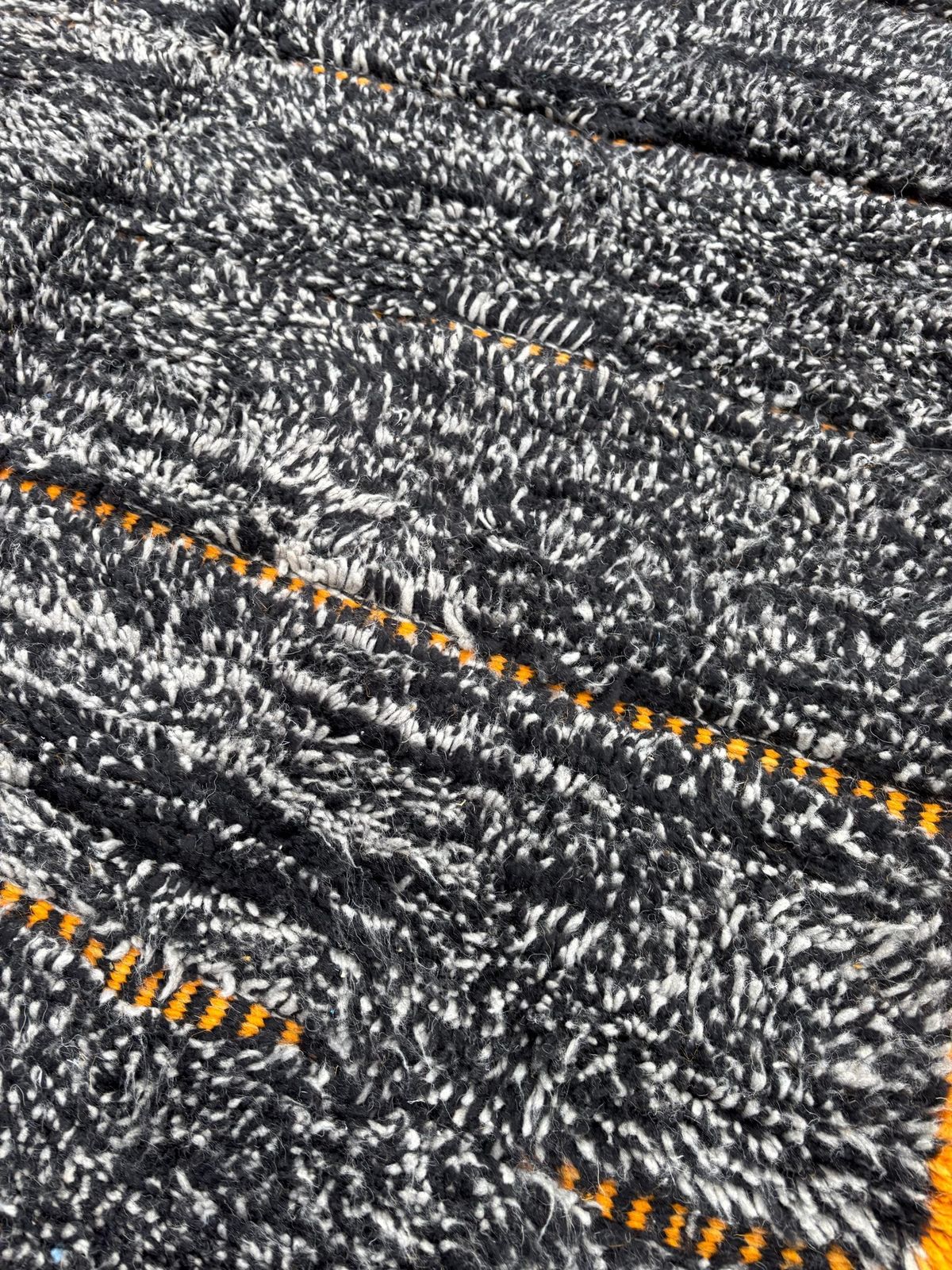 Black & Yellow Moroccan Mrirt Wool Rug 190x250 Cm Handwoven Berber Carpet, Modern Geometric Wool Rug, Bold Artisanal Decor photo vintage