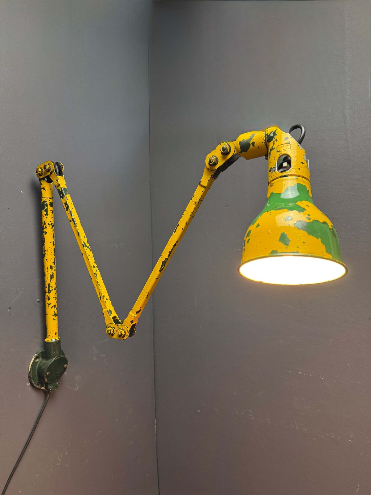 Large 1930s Industrial Wall Lamp By Mek Elek London photo furniture