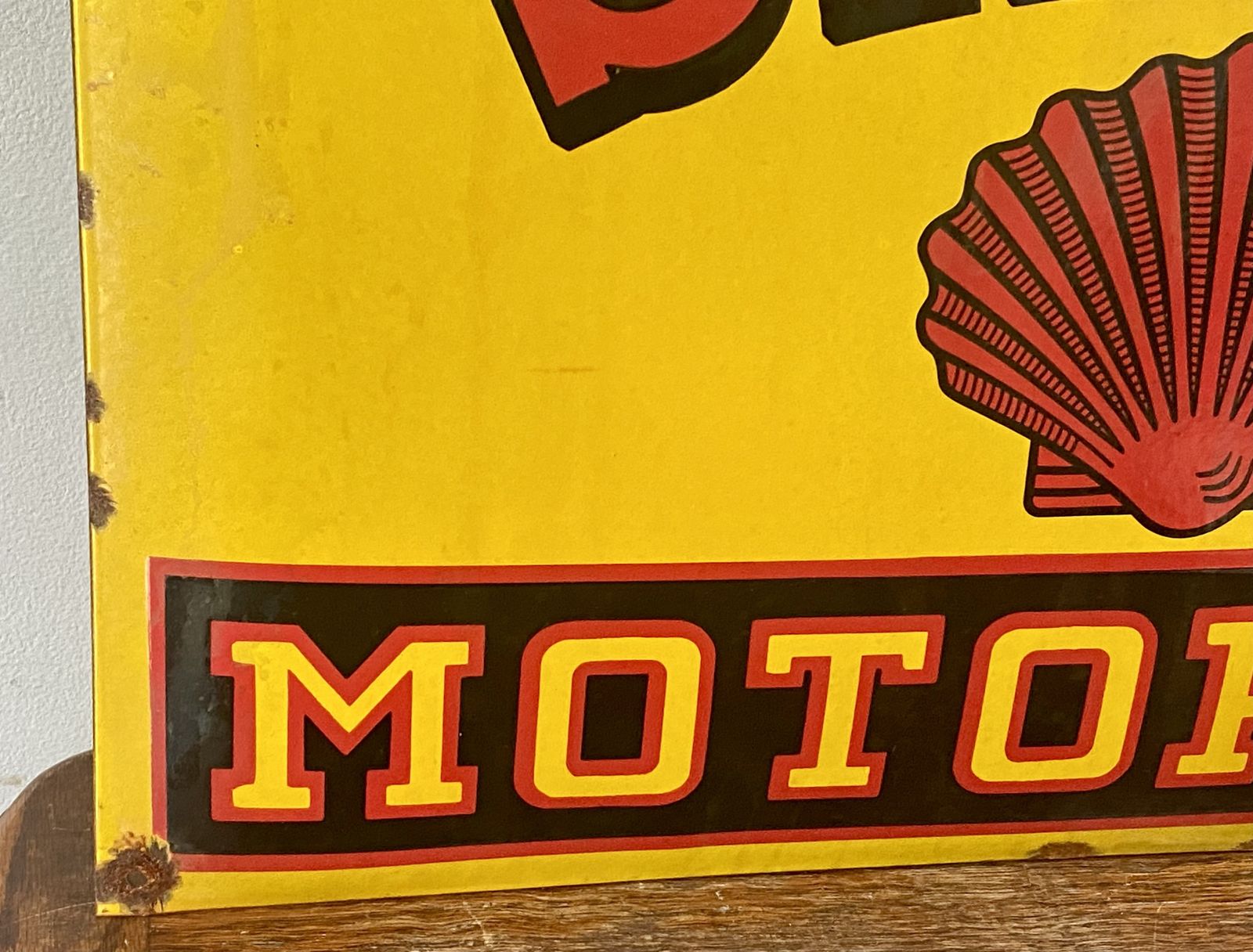 photo furniture Shell Motor Oil Garage Automotive Sign Automobile Gas Petrol Dealer Dealership Advertising Service Station Old Stickman Clam Petrol Can Jug Bp Essso