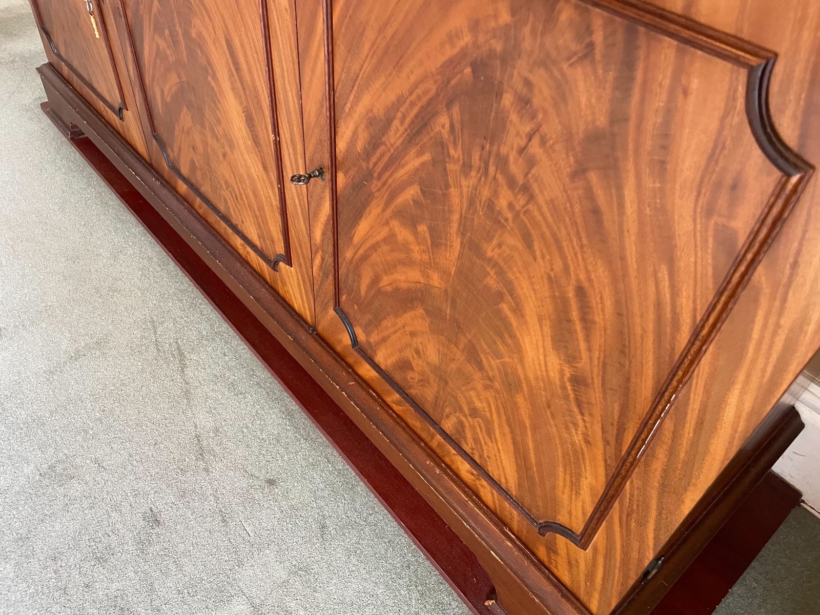 Craftsmen Made Reproduction Hardwood Bookcase / Display Cabinet photo buy