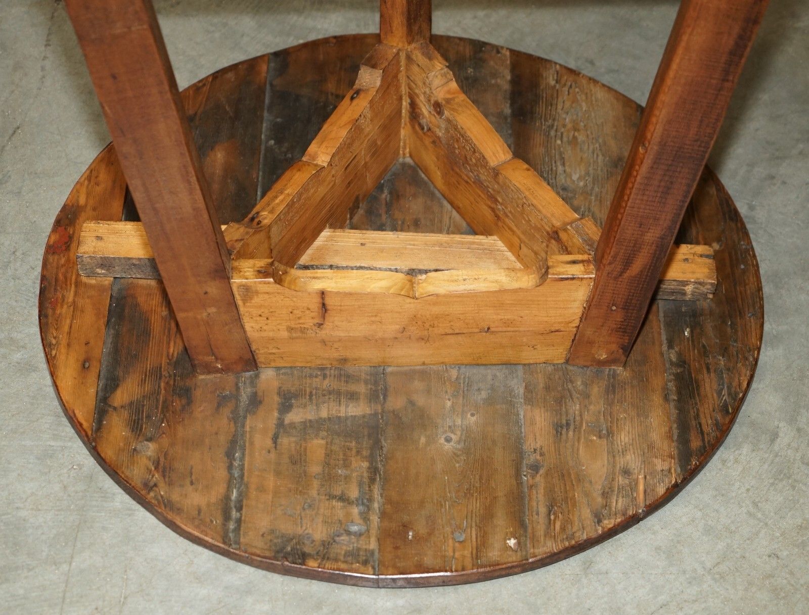 photo vinterior 19th Century Primative Pine Cricket Table Stunning Timber Patina Must See Pics