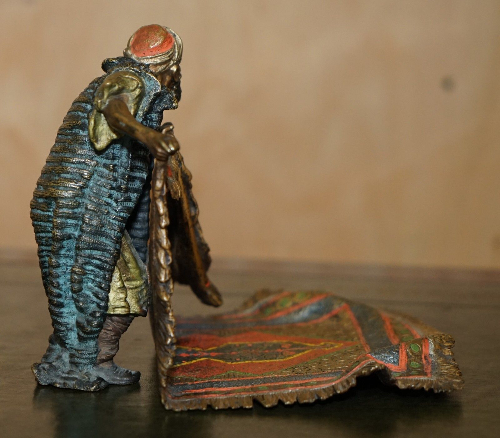 Fine Antique Circa 1910 Franz Bergman Cold Painted Bronze Carpet Seller Statue photo vintage