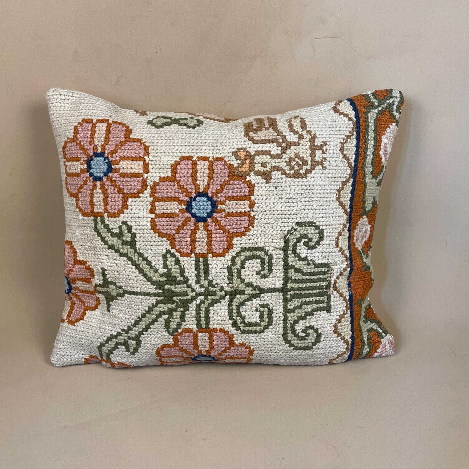 Moroccan Carpet Cushion Antique Kilim Pillow Feather Handmade 48x38cm Floral Feather Filled Handwoven Beige Traditional Rectangle Vintage