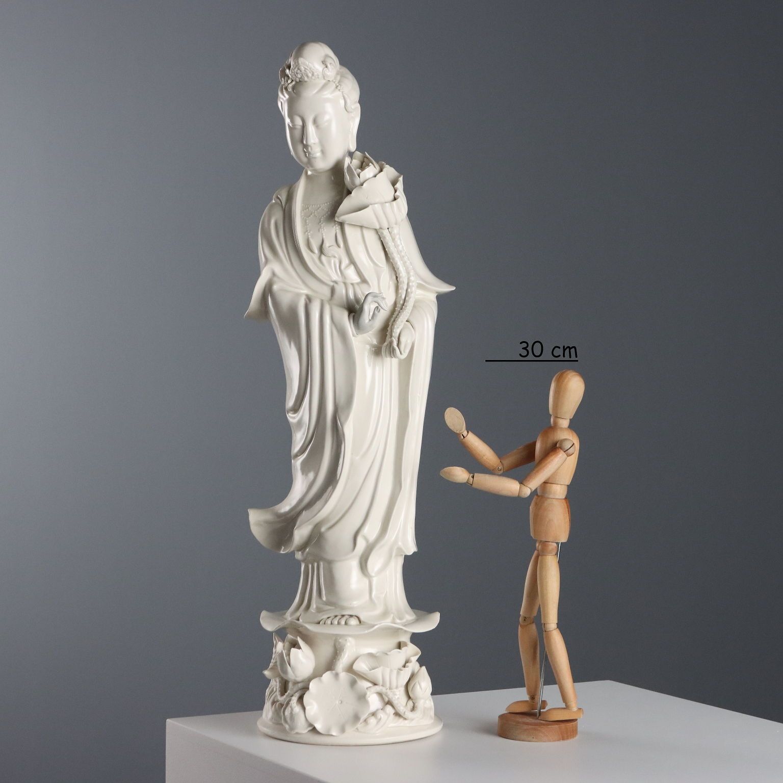 Antique Sculpture Guanyin Porcelain China XX Century photo furniture