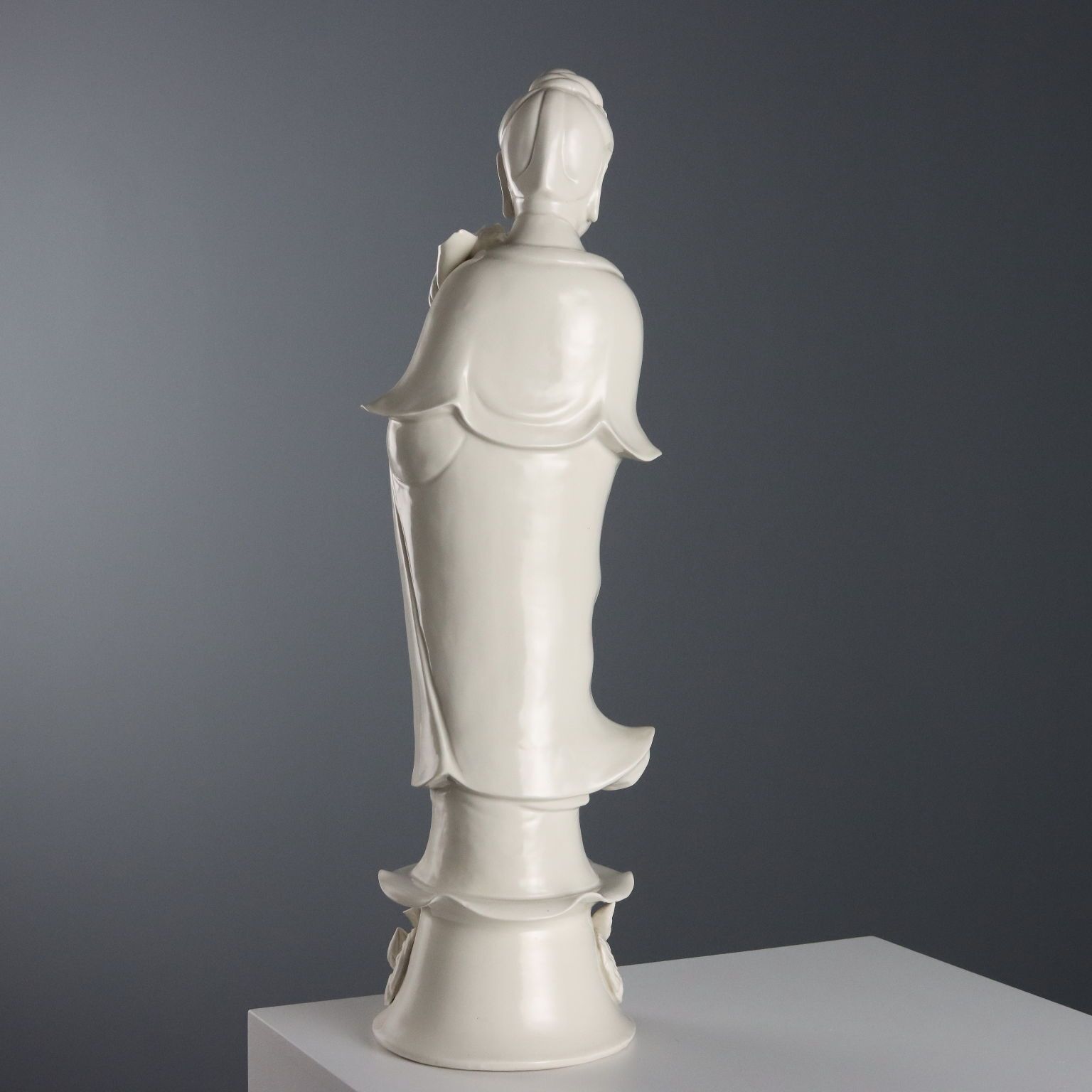 photo furniture Antique Sculpture Guanyin Porcelain China XX Century
