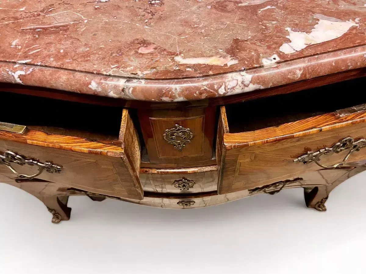 18th Century Commode From The Louis XIV Regency Period photo 5377.0