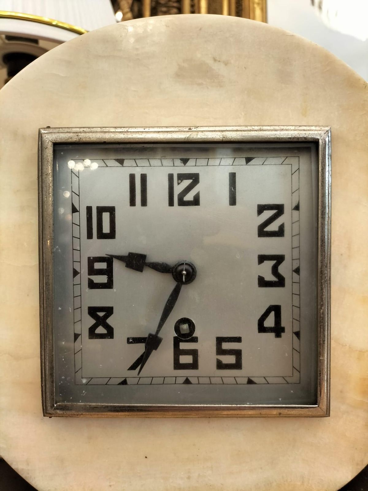 Art Deco Mantel Clock In Marble And With A Wolf Statue In Bronze Patina photo Home Decor
